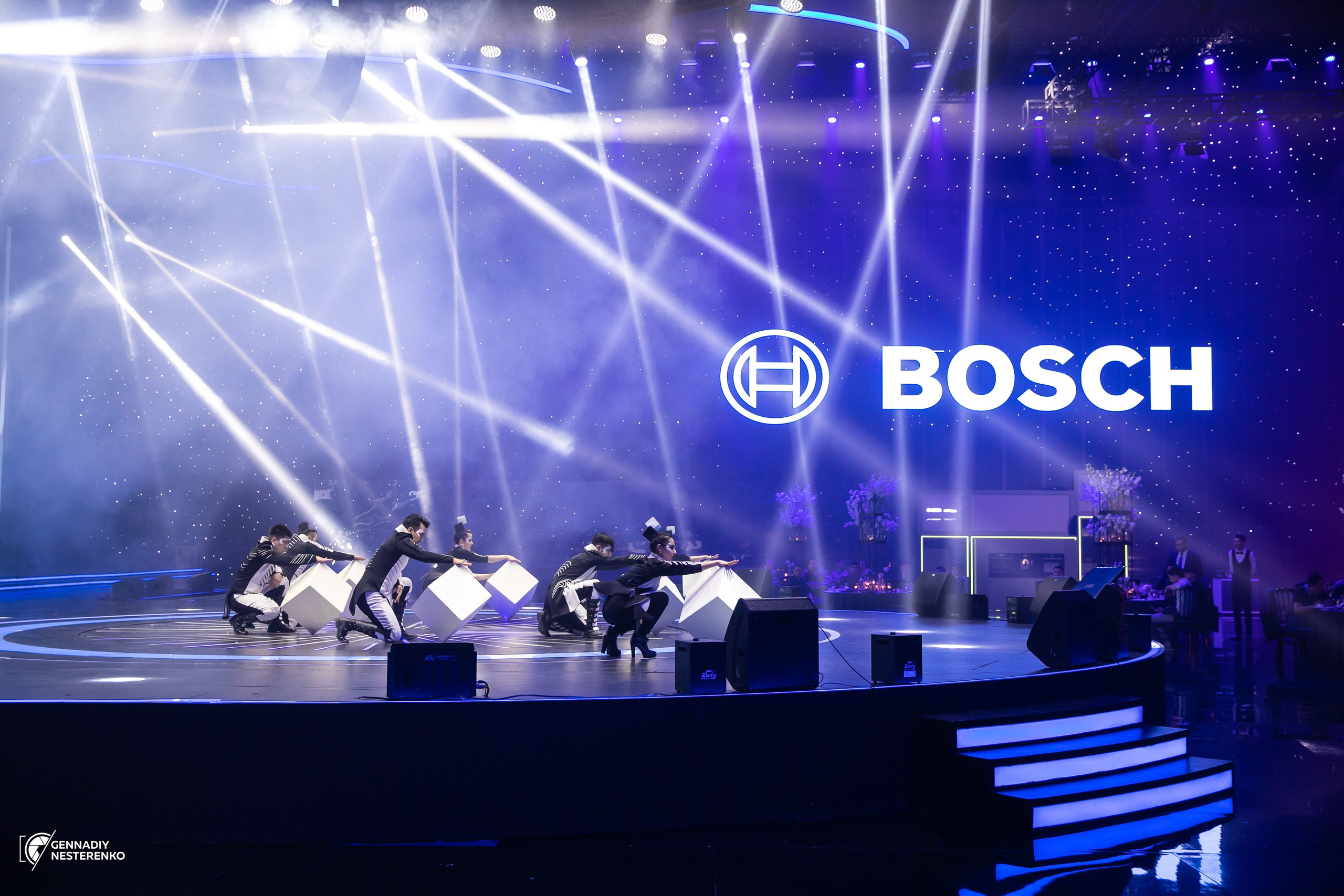 Презентация BOSCH CARBON BLACK. Профессиональная Фото-Видео Студия Геннадия Нестеренко | Ташкент и Весь Узбекистан