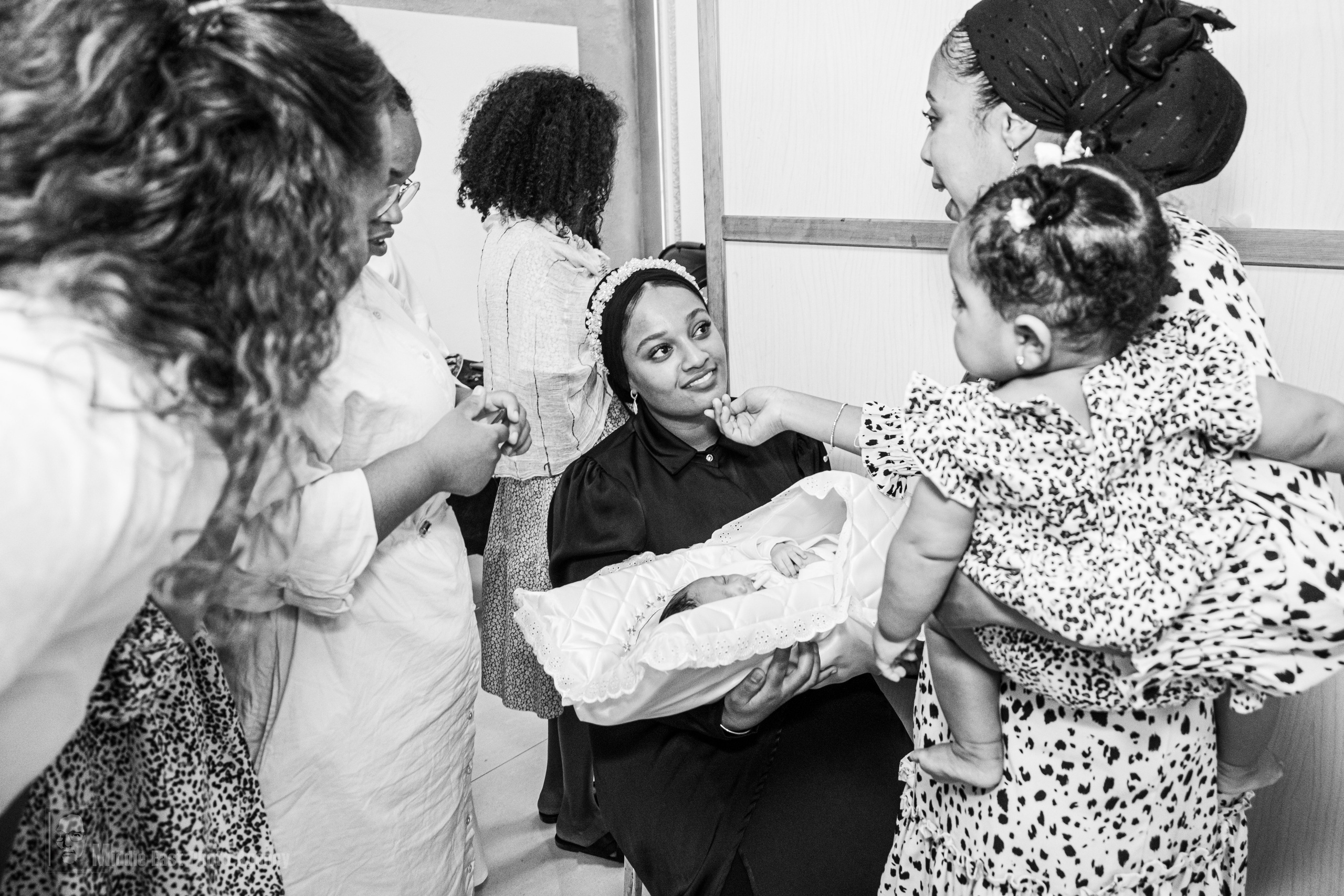 ‏ברית מילה. Middle East Photo Agency — Photography & Event Magnets — סוכנות צילום והדפסת מגנטים לאירועים