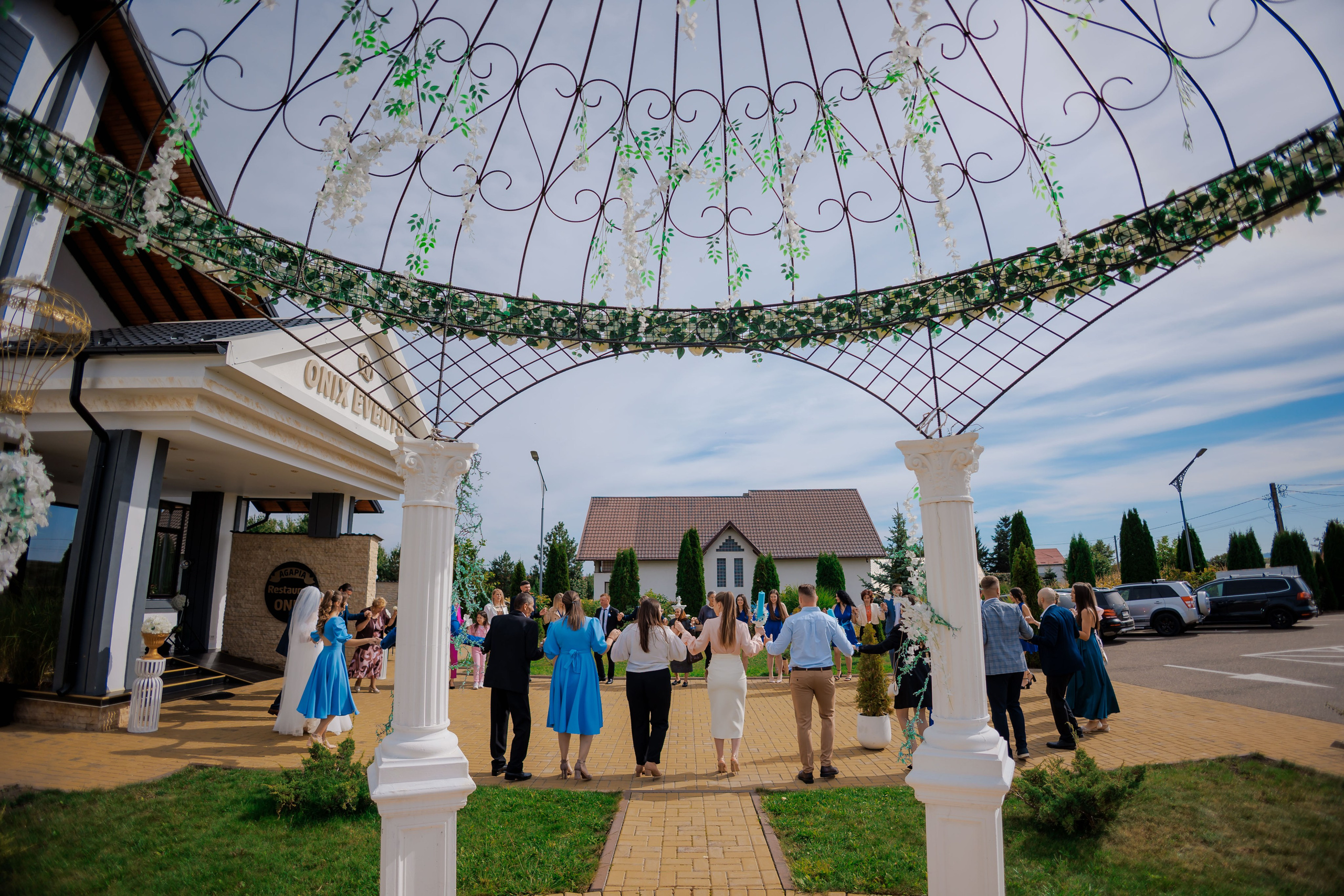 Loredana & Emilian – Ziua Nunții | Videografie - fotografie Botez Suceava, Iași, Botoșani. Servicii foto-video profesionale, pentru momente de neuitat