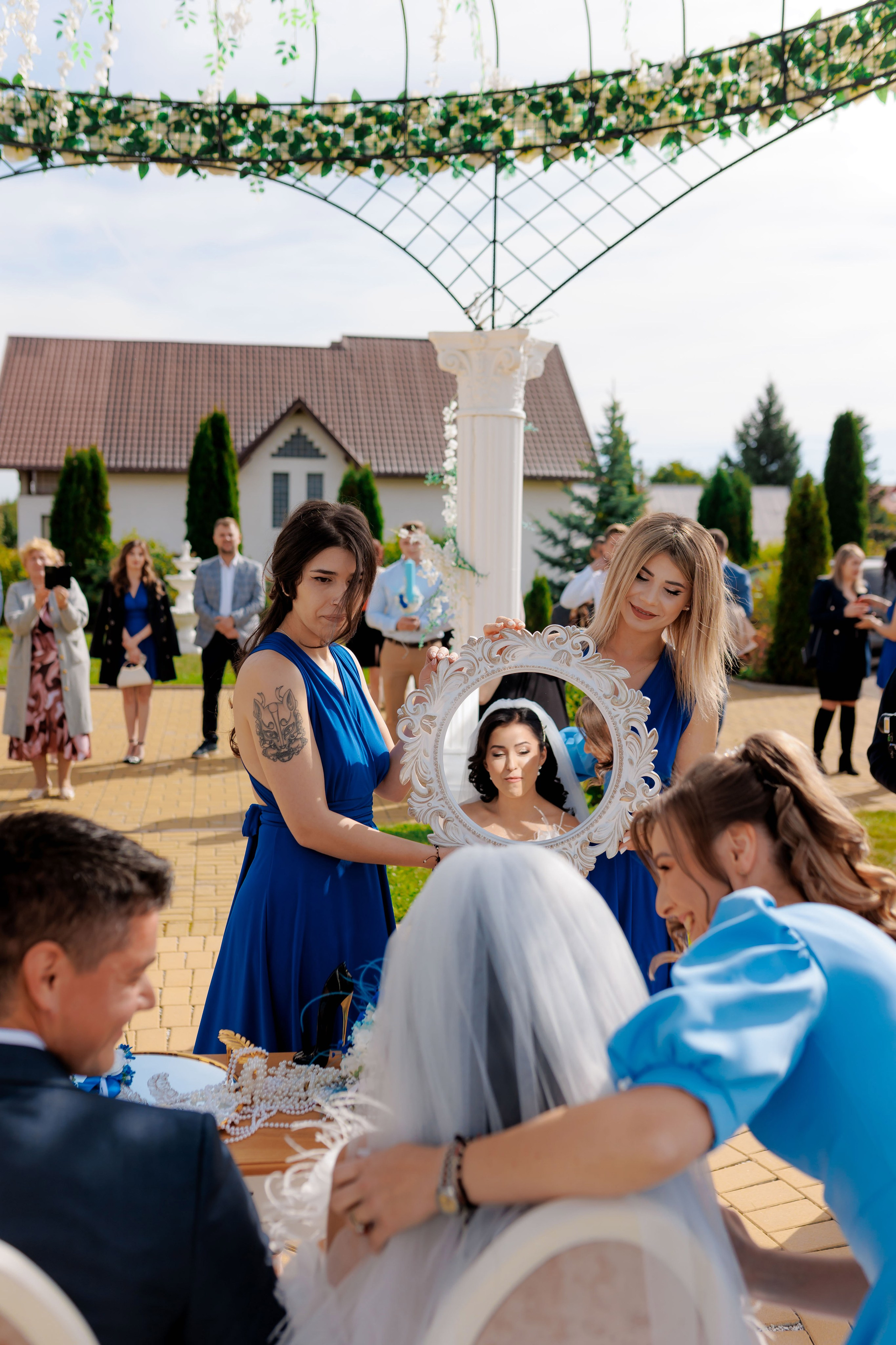Loredana & Emilian – Ziua Nunții | Videografie - fotografie Botez Suceava, Iași, Botoșani. Servicii foto-video profesionale, pentru momente de neuitat