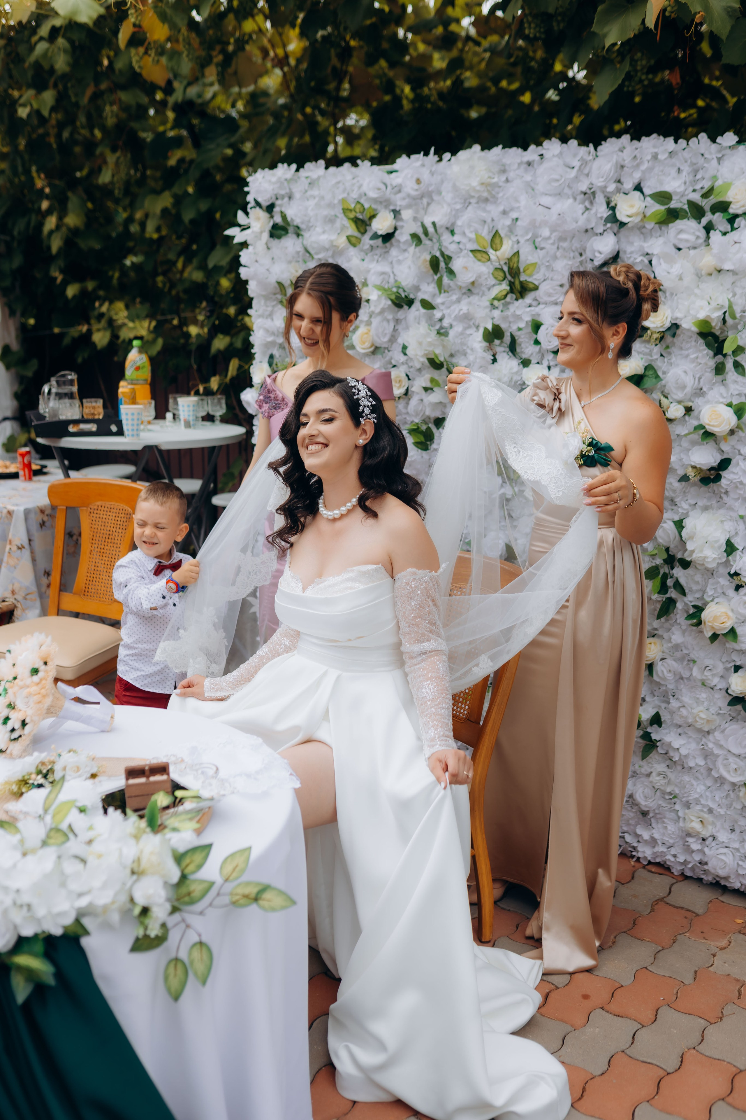 Nunta Nicoleta & Răzvan | Fotografie & Videografie Profesională. Servicii foto-video profesionale, pentru momente de neuitat