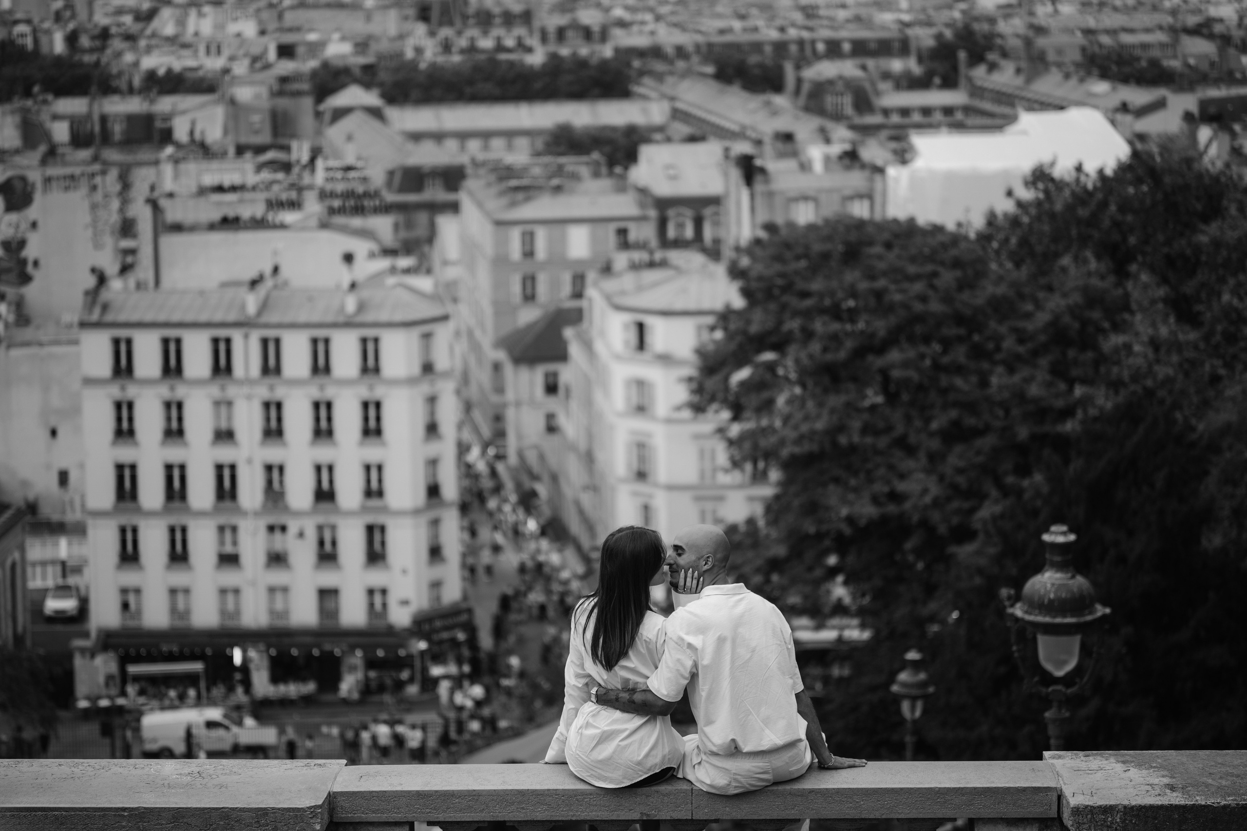 Tim & Pauline — A Parisian Stroll Photoshoot. Свадебный фотограф в Париже
