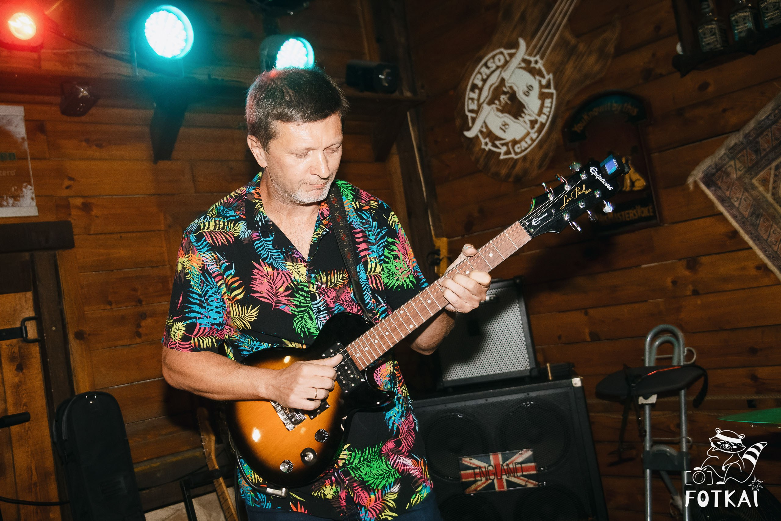 Фоторепортаж JAM Night в El Paso Bar, Torrevieja — живая музыка и атмосфера Коста-Бланки | FOTKAI