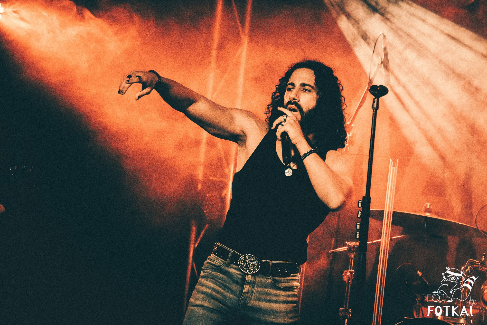 DENISDENIS — reportaje fotográfico del concierto en la Sala Marearock (Alicante) | FOTKAI