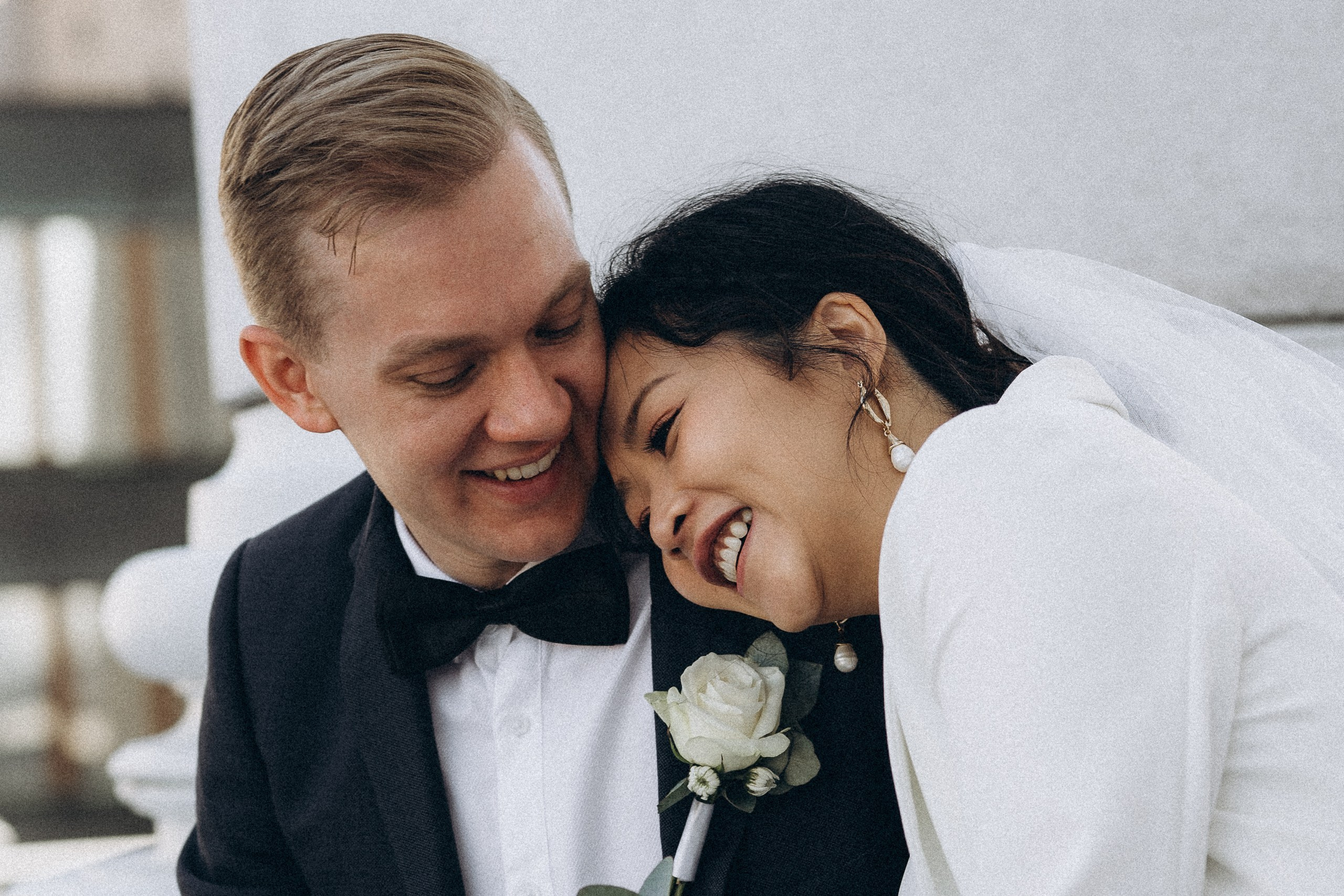 City wedding. Wedding and portrait photographer in Helsinki Vickan O