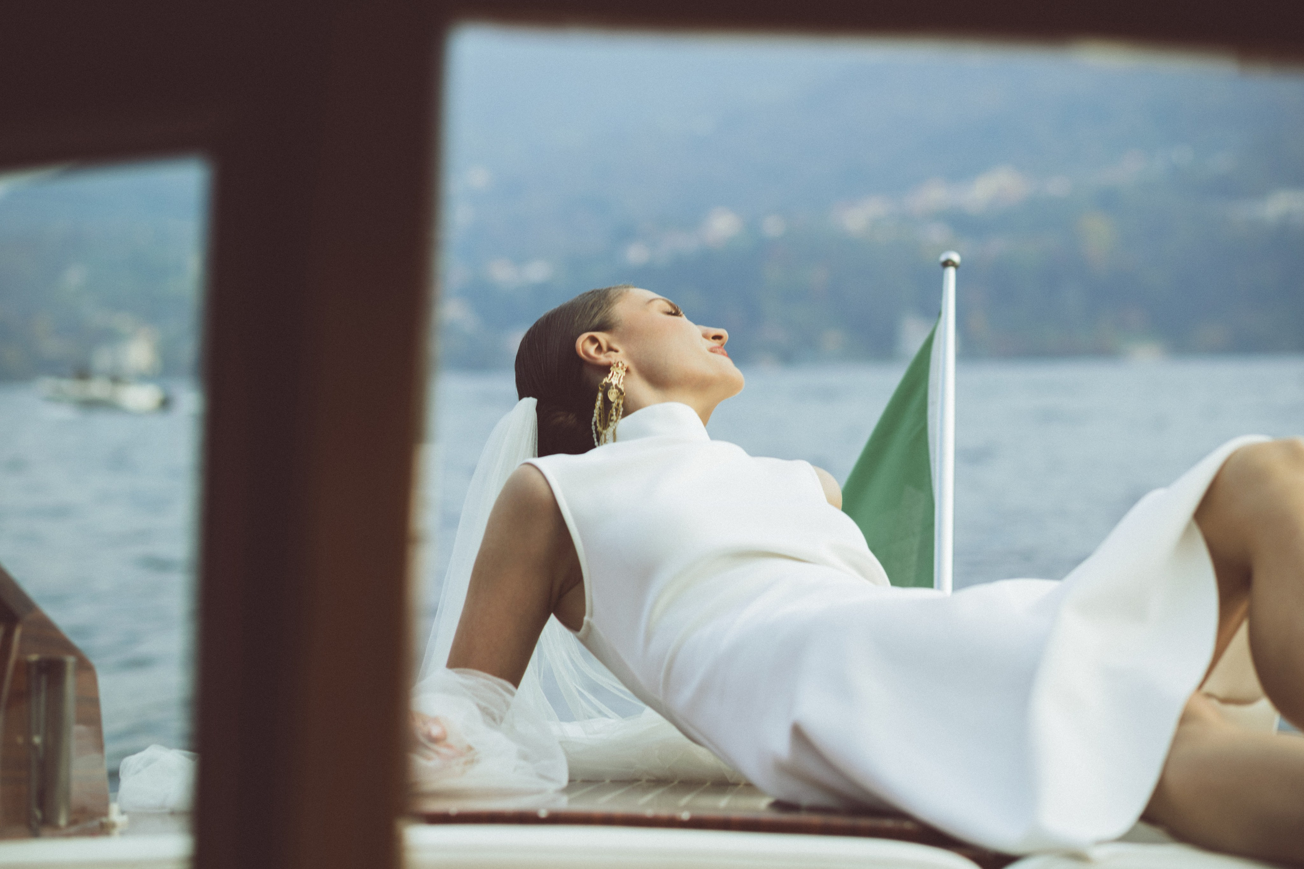 Julia — Red Wedding Editorial on Lake Como. Liza Bizzaro — Italy Wedding, Love Story & Portrait Photographer in Milan, Turin, Piedmont and Across Italy