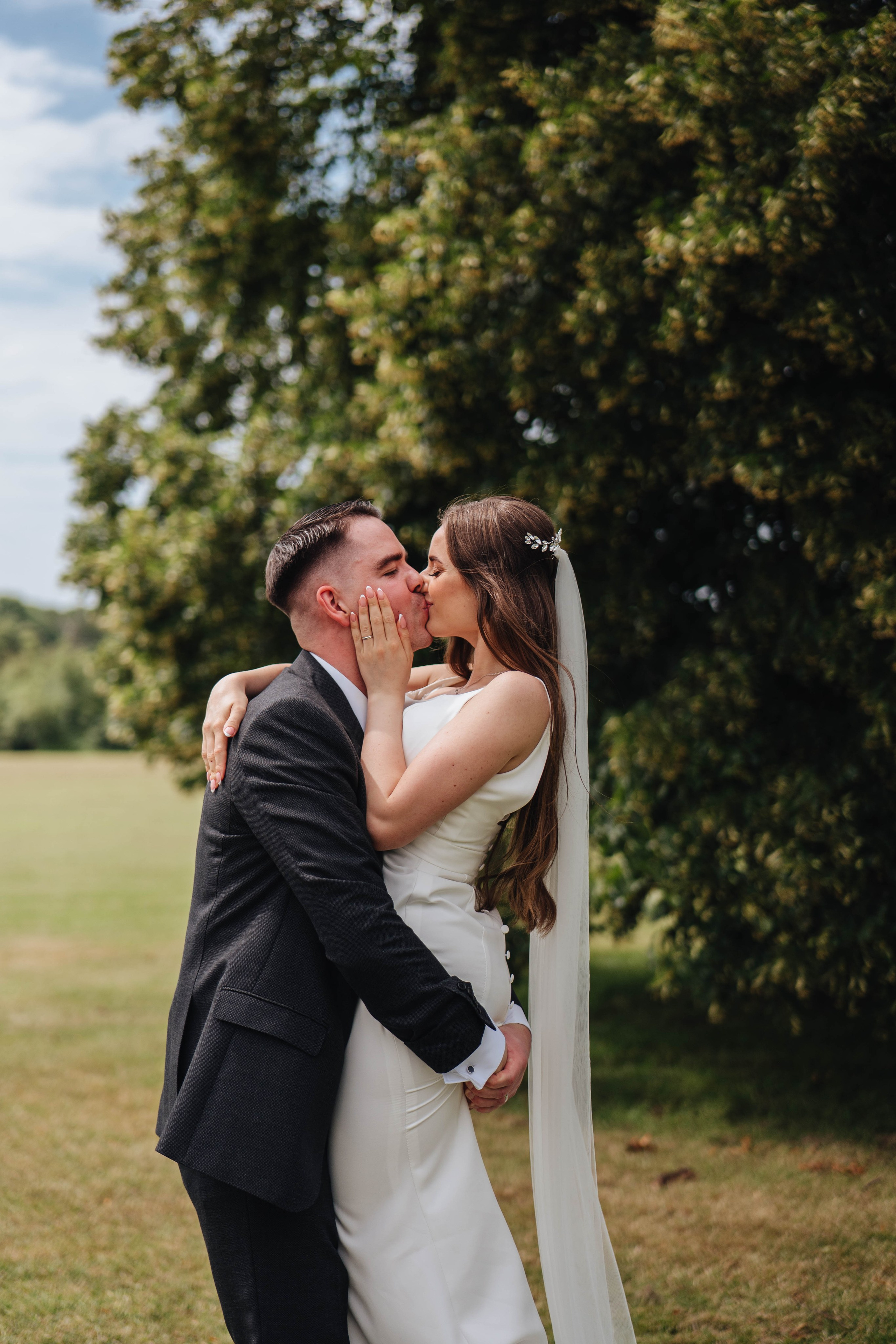 Wedding in Dalson, London, UK. Wedding and family photographer in London