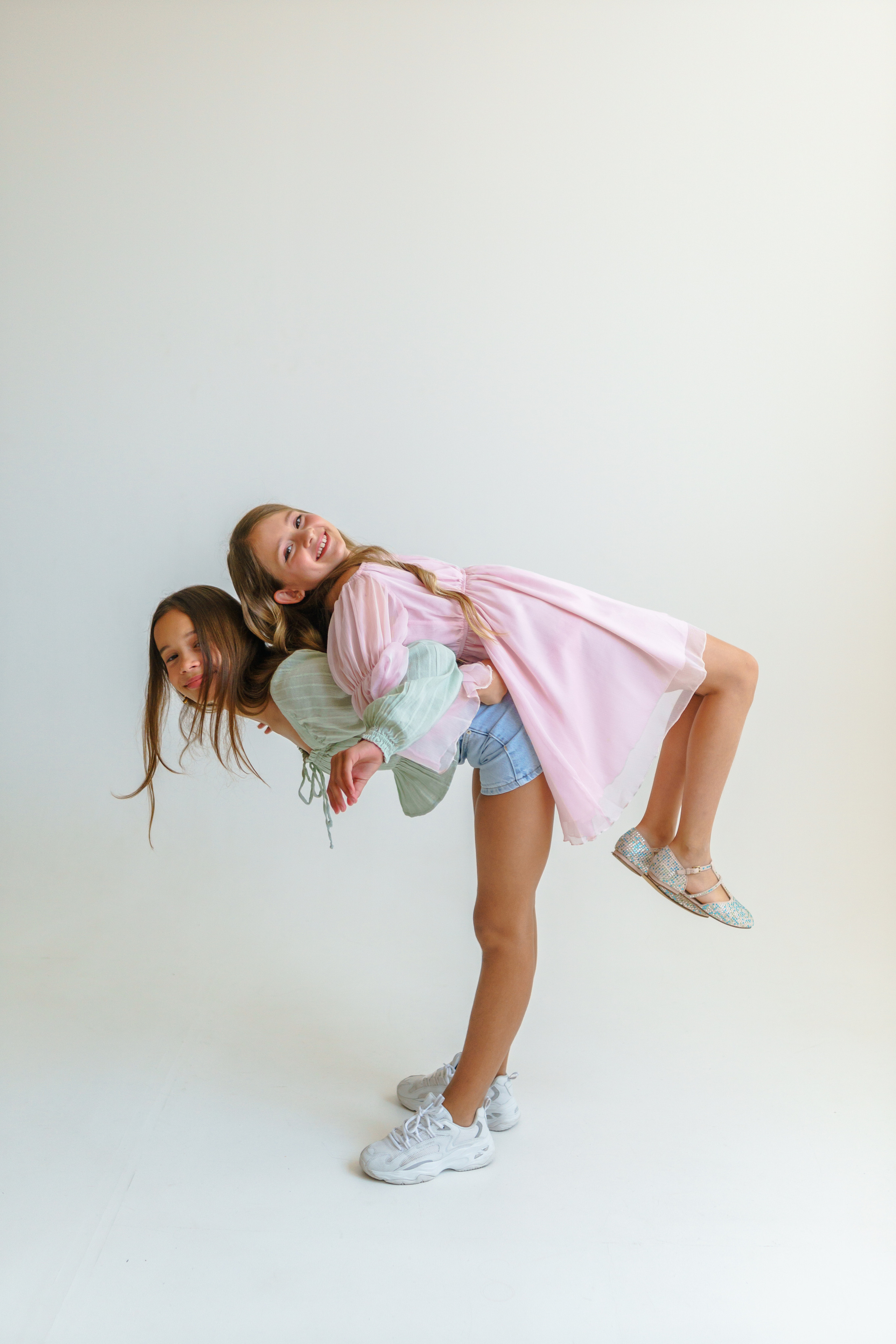 День рождения в студии. Фотограф в Португалии Полина Готовая