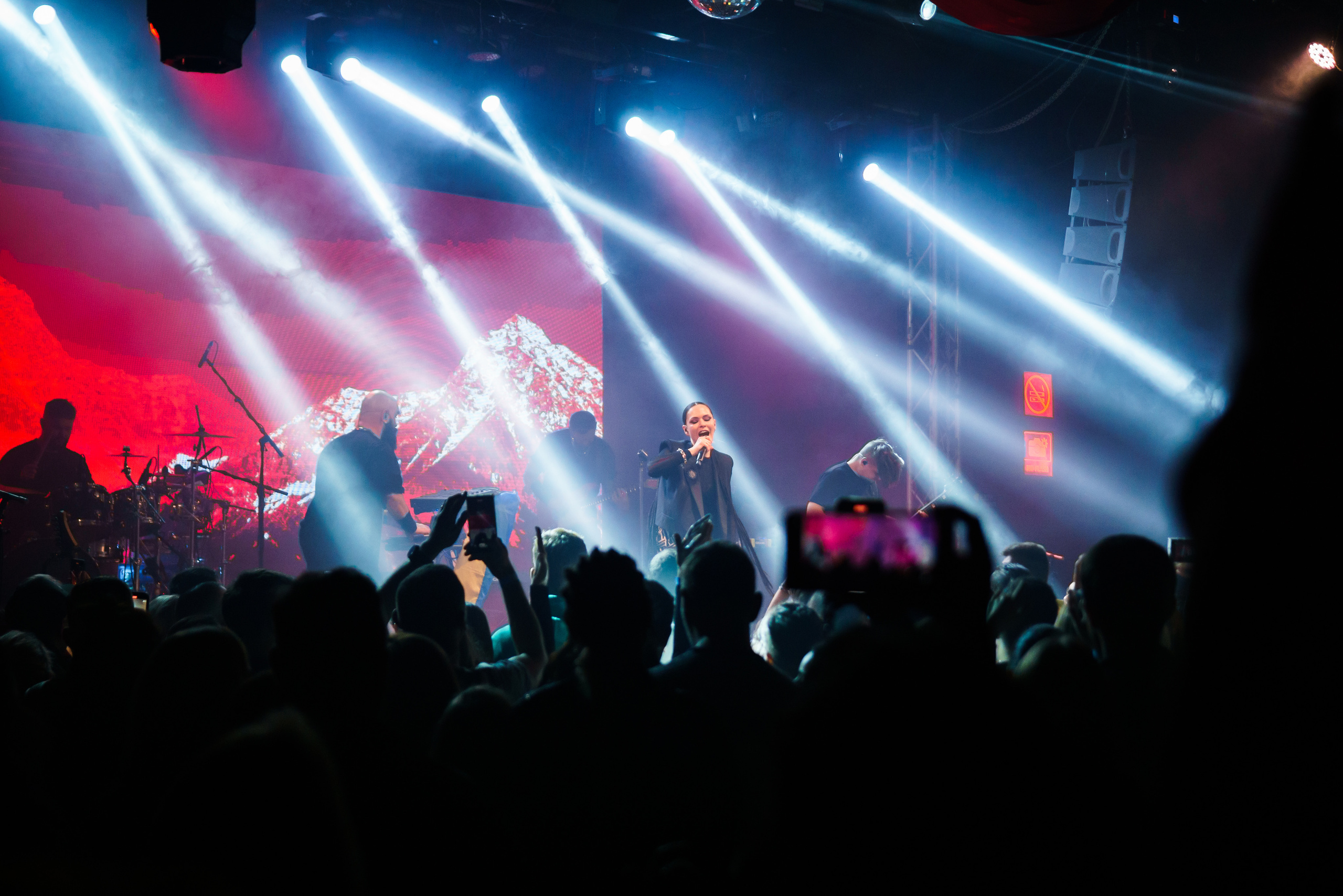 Сoncert of the Hardkiss band. Photographer in Portugal Polina Gotovaya