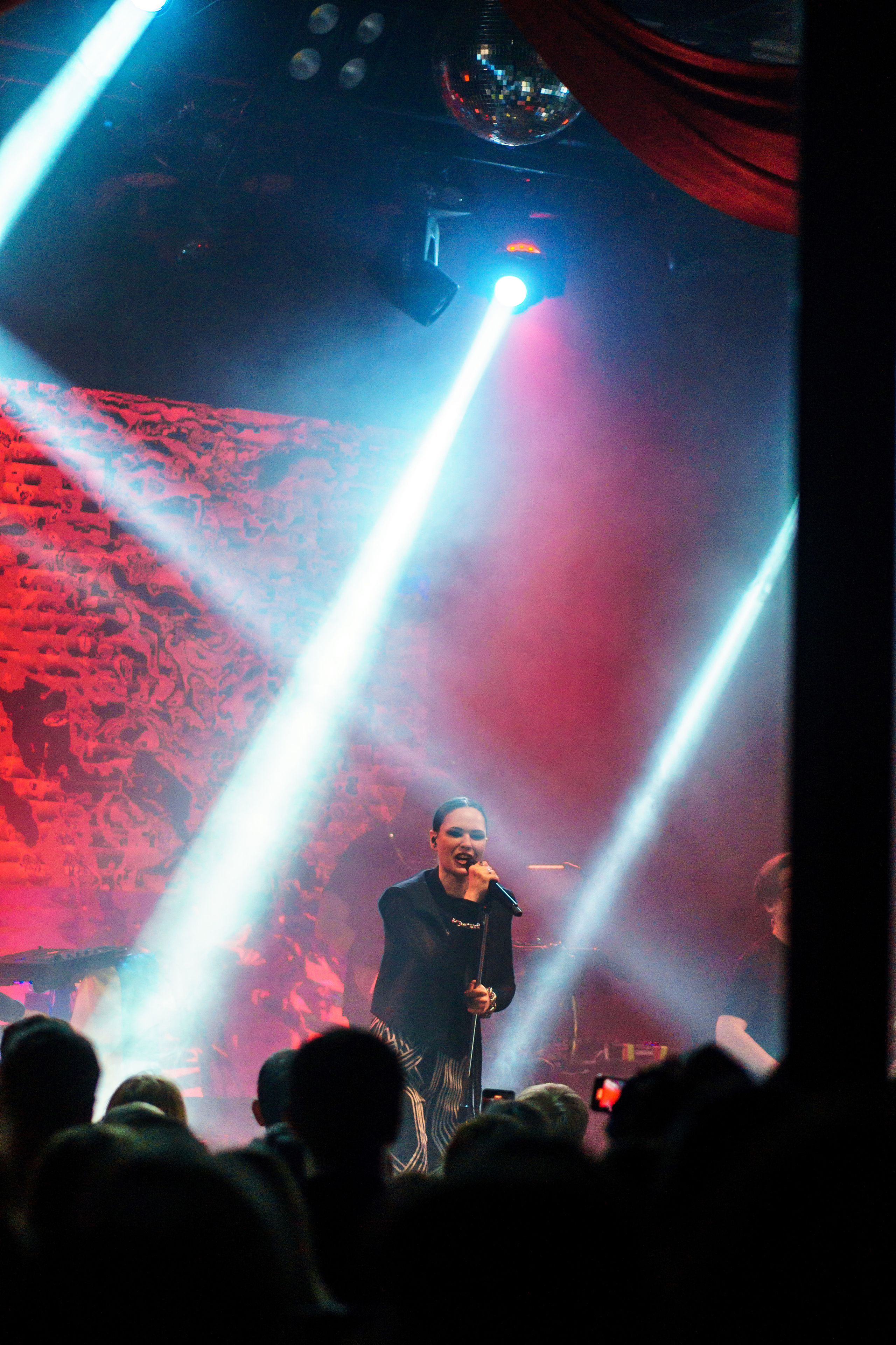 Сoncert of the Hardkiss band. Photographer in Portugal Polina Gotovaya