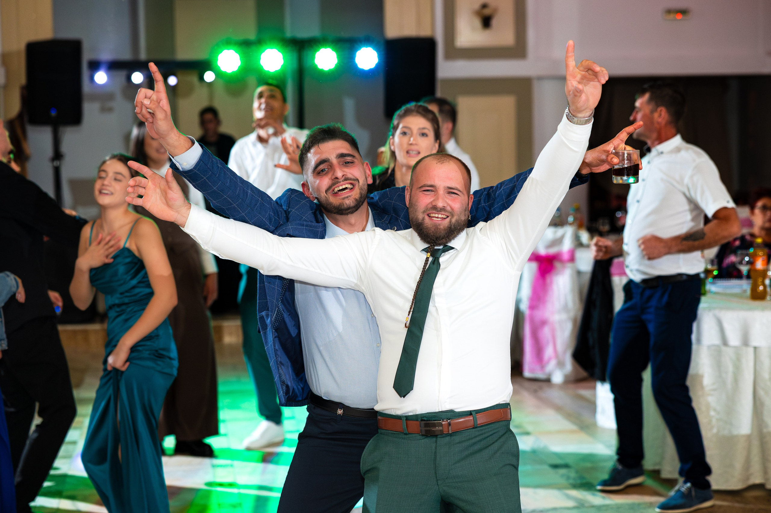 Botez Natalia si Carolina. Ionut Brehuescu — Fotograf