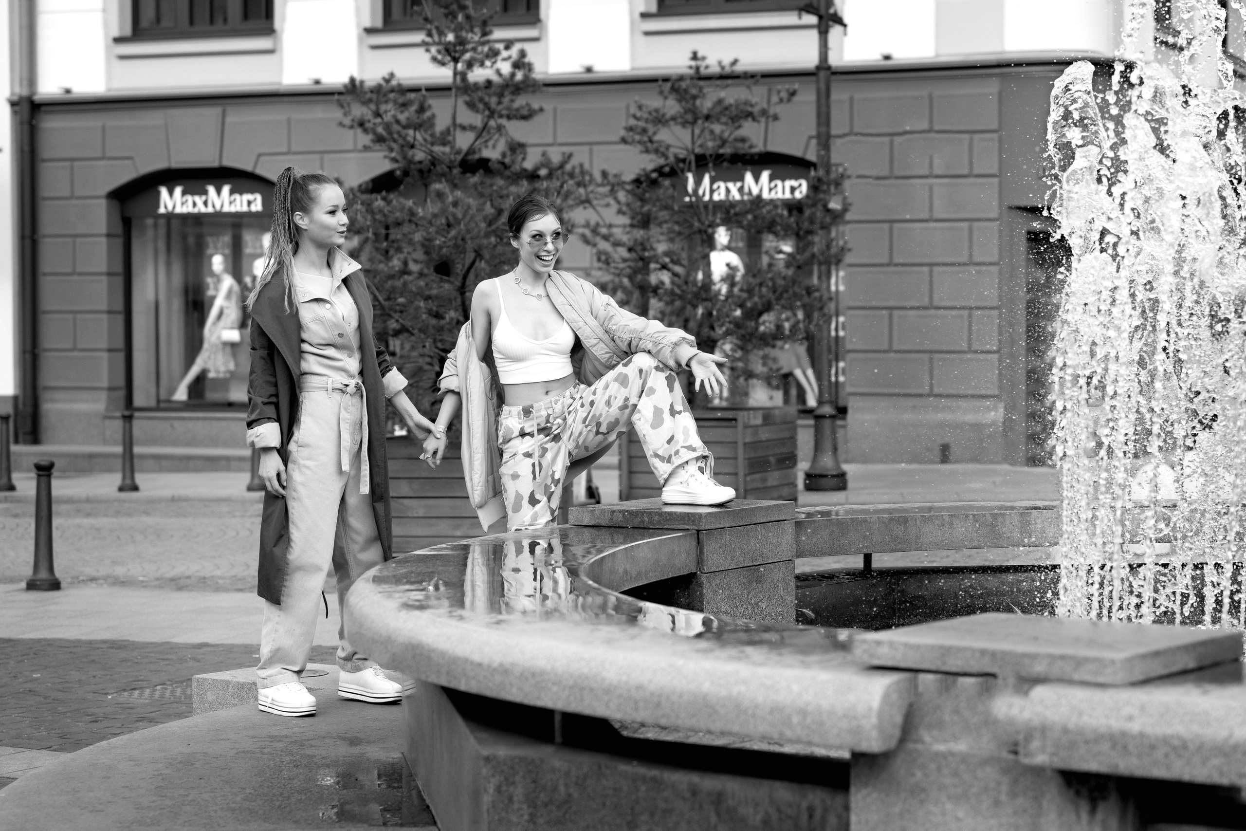 Настя и Соня. Прогулка в Вильнюсе. Анна Григьян — фотограф ретушёр в Даугавпилсе (Латвия)