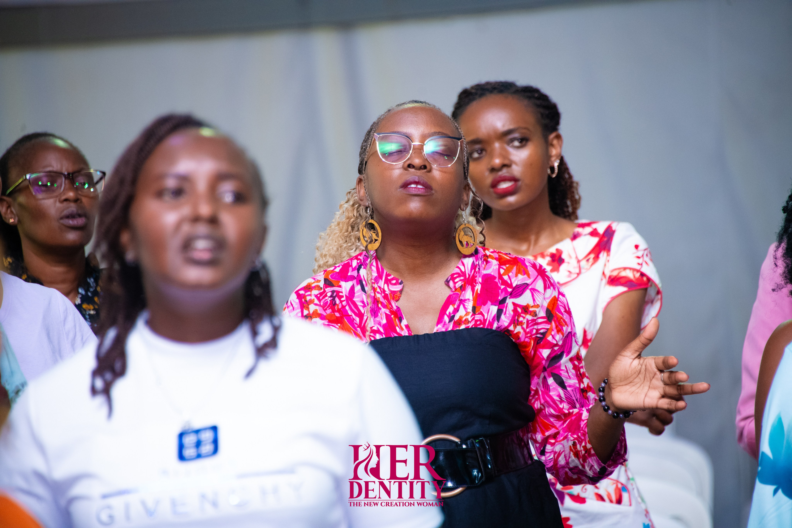 LADIES MINISTRY. Pastor Morris