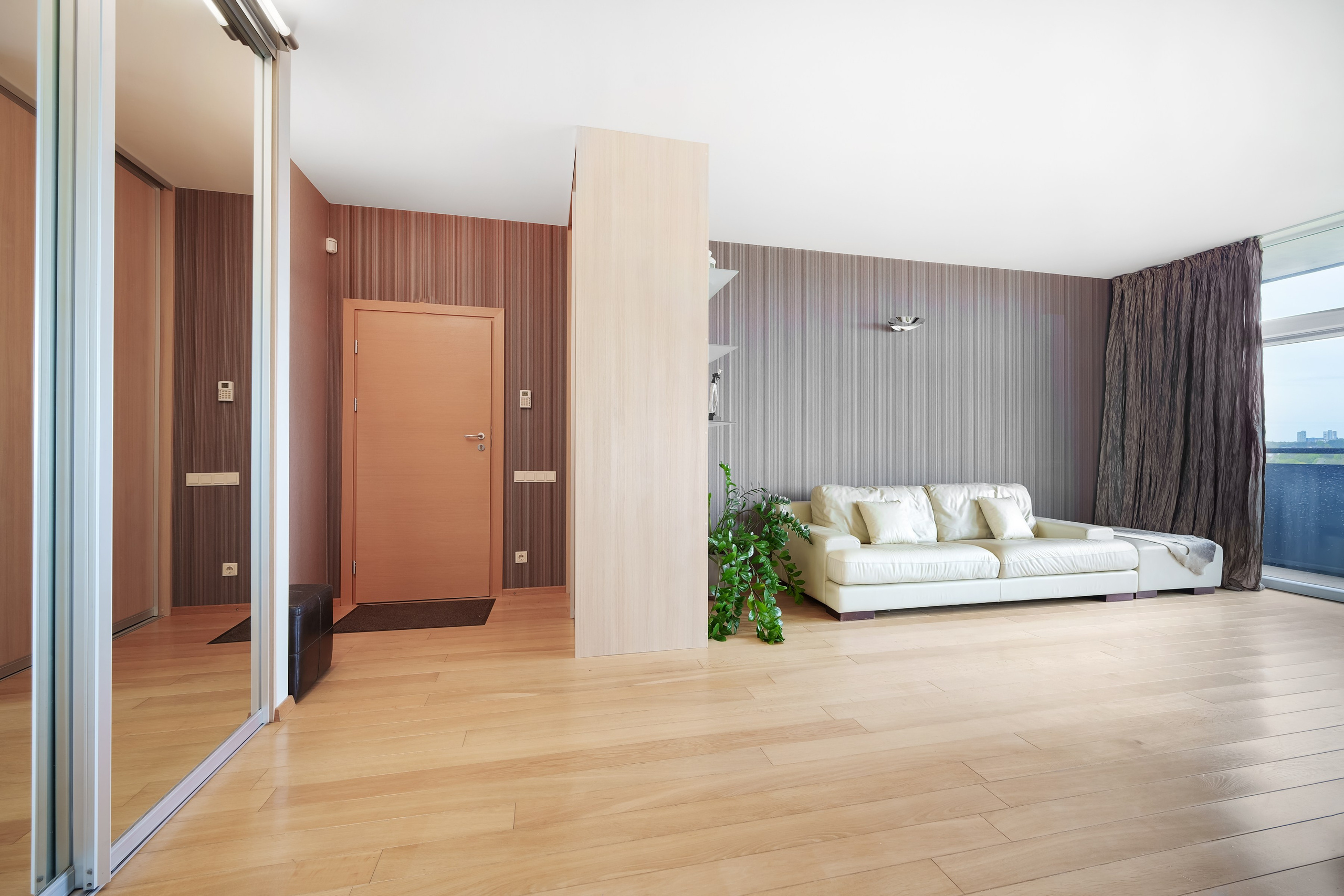 Trinapolio g. 9a. Elina Sapiega fotografė Vilniuje