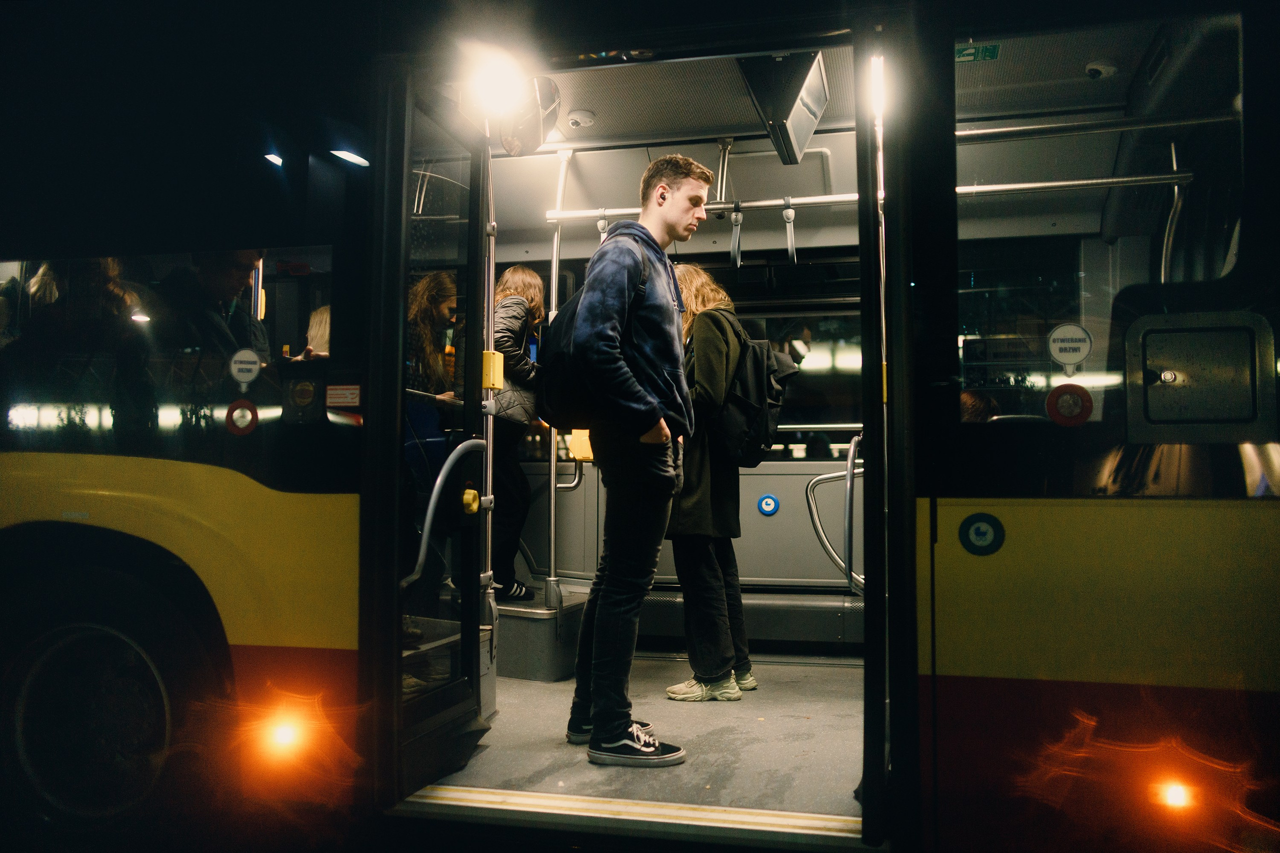 Night rainy Wroclaw. Kaja | fotograf psów we Wrocławiu