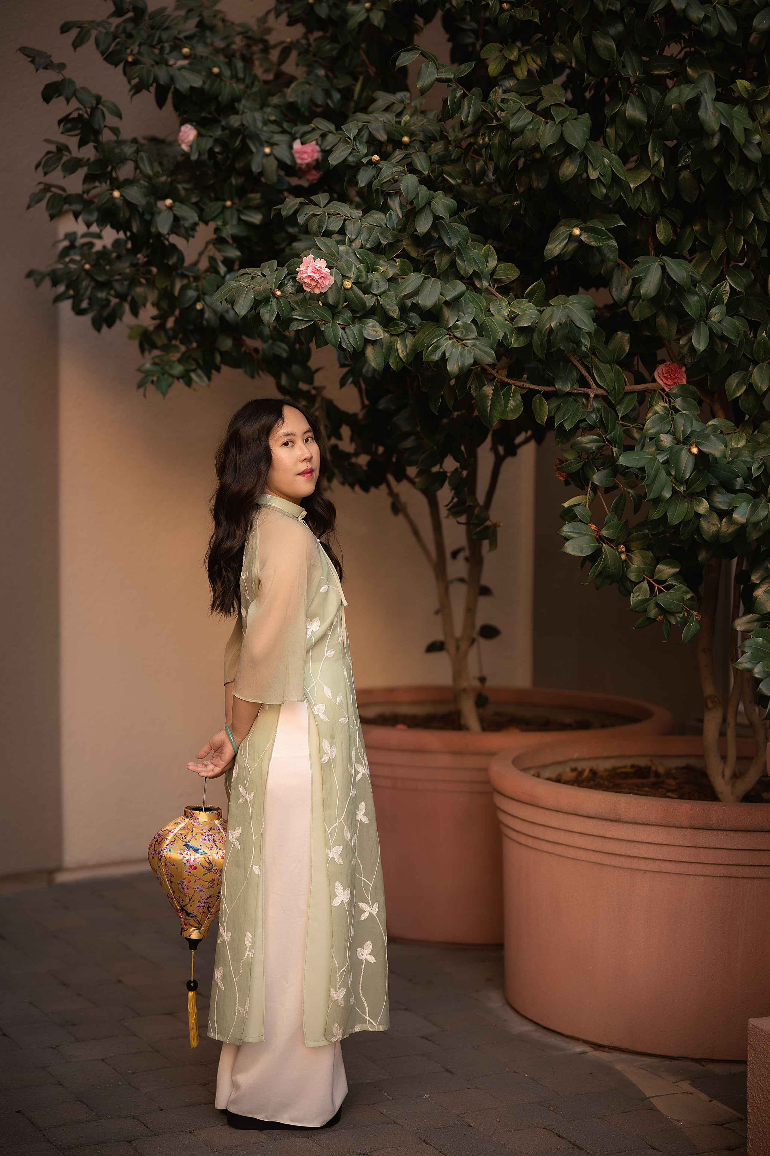 FEMALE PORTRAIT. Couples & Families photographer in Bay Area, San Jose, California