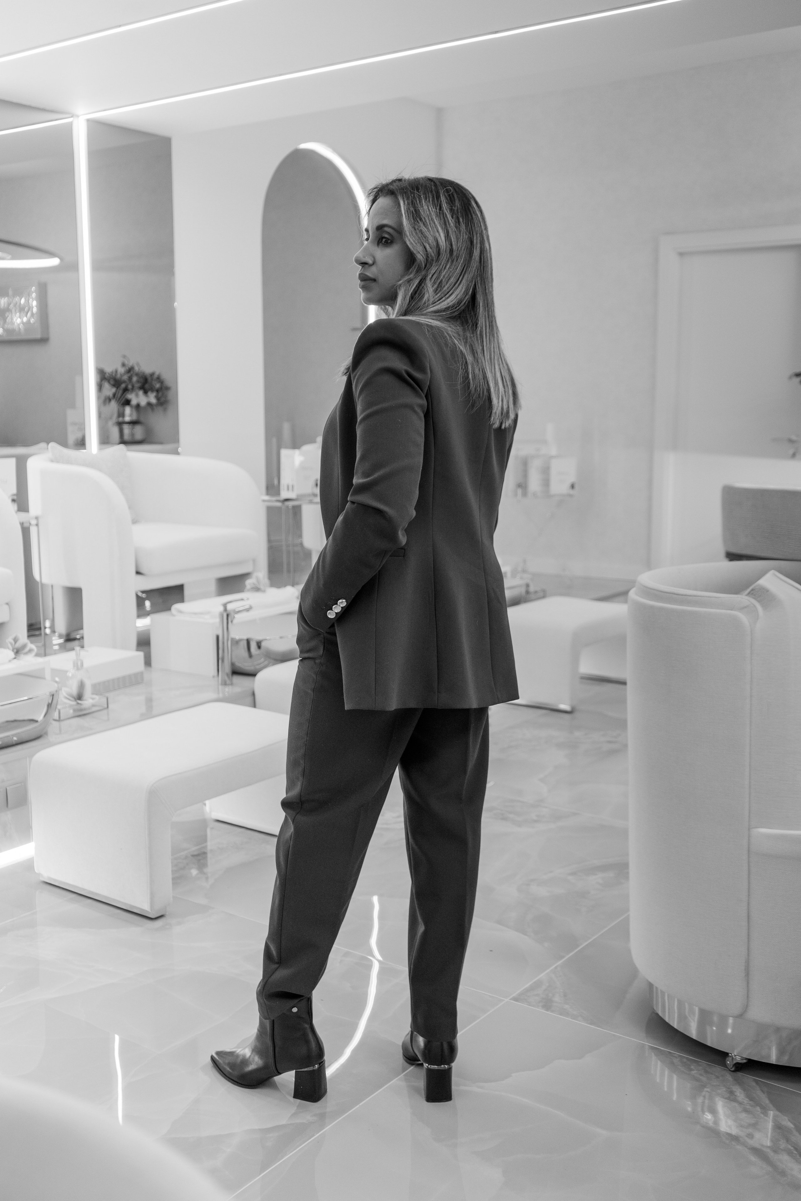 Anna Sousa. Frames by Giovani Braga