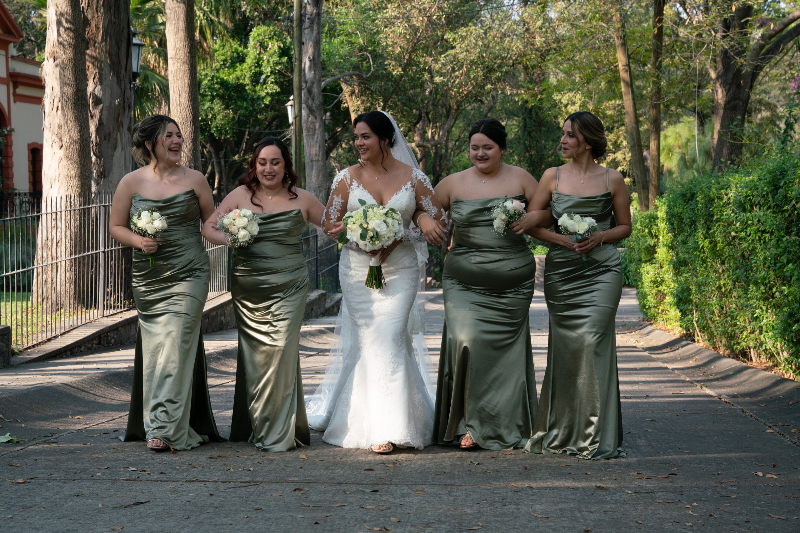 Daniel & Jannet. Elopement & Lifestyle Wedding Photographer