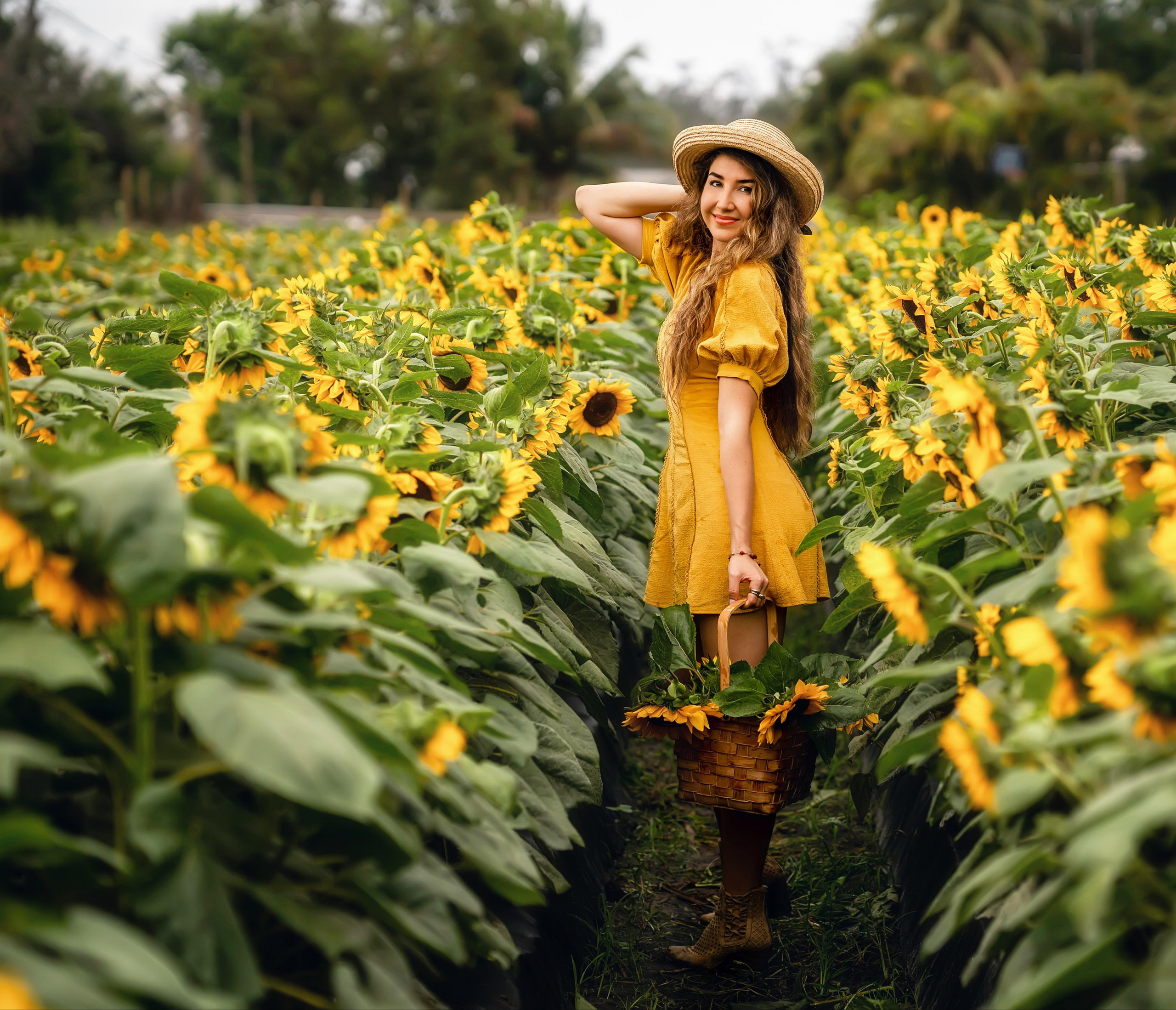 Outdoor Portrait. Main Page