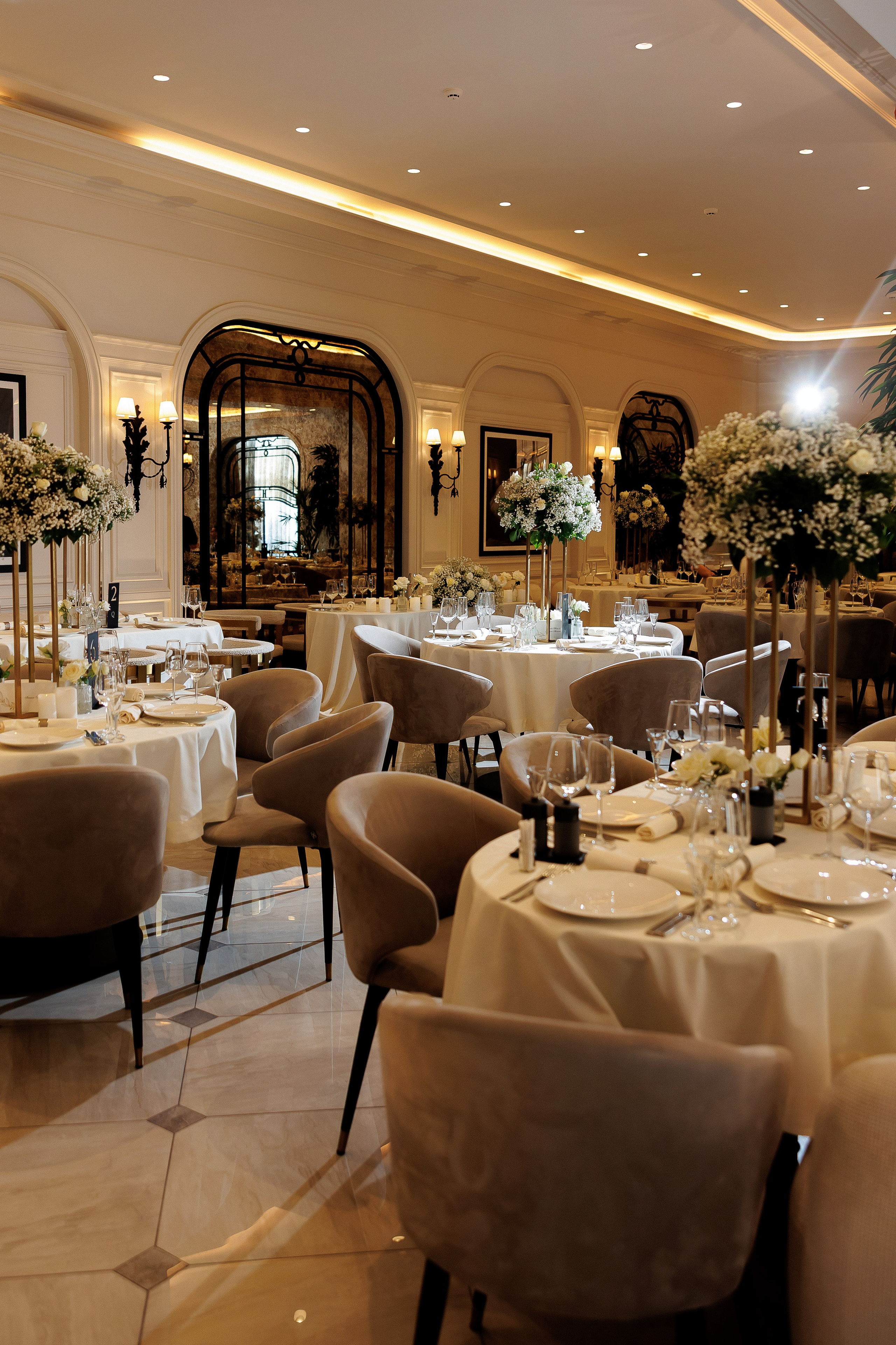 Serghei & Erica — Queen Residence. Servicii Foto și Video 067188353