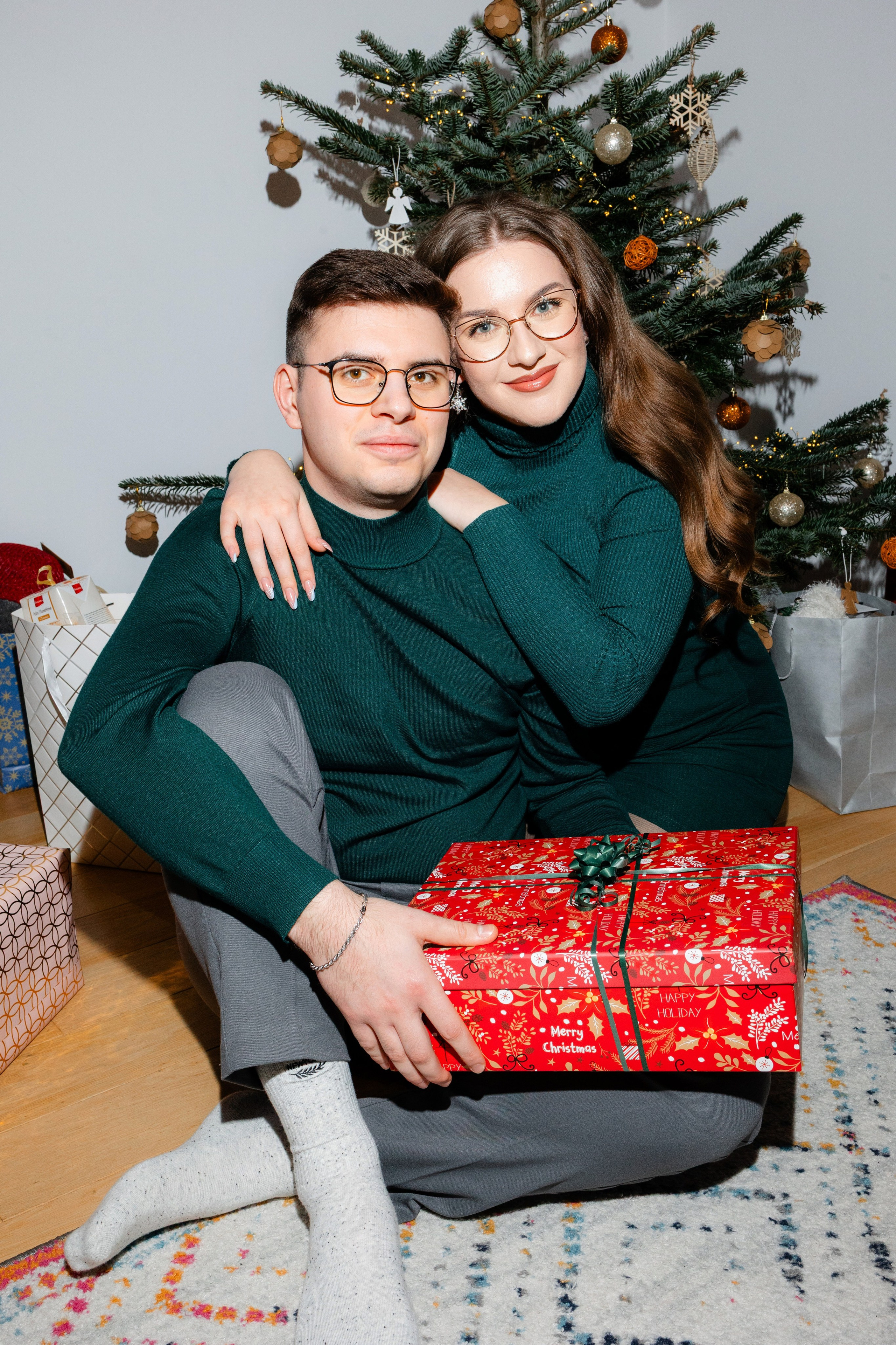 Iustina & Alex. Wedding Photographer, based in Iasi, Romania, but will travel all over the globe to make sure you look amazing in all your wedding photos