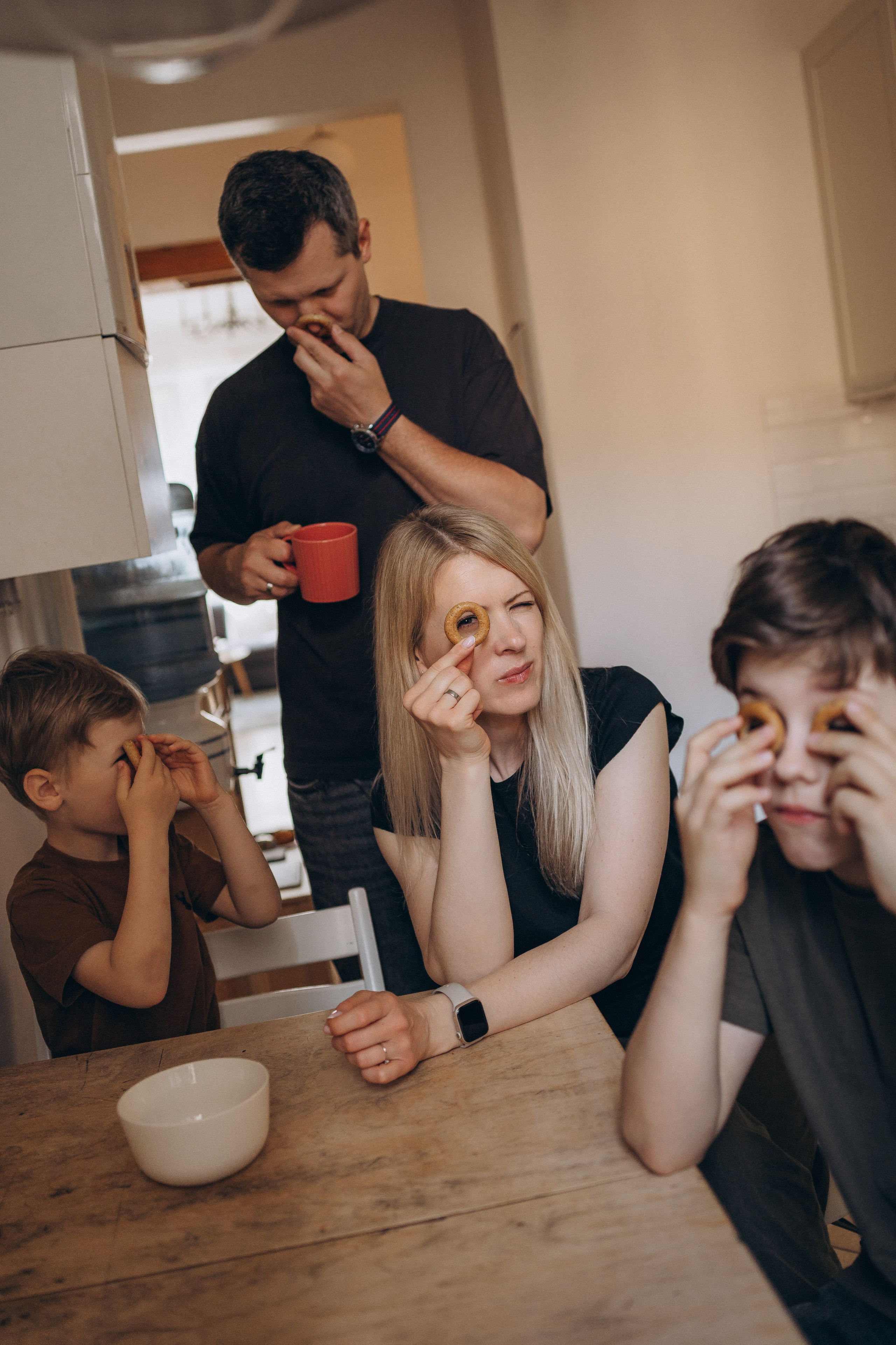 LAURAS ģimene. GALVENĀ