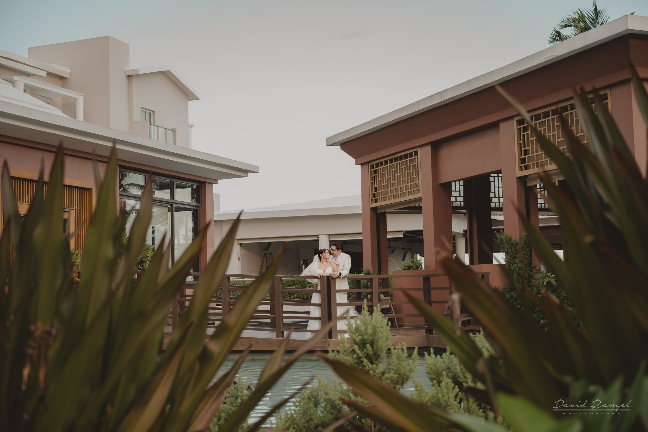 Destination Wedding in the Riviera Maya. Destination wedding photographer based in Cancun and Riviera Maya with service worldwide