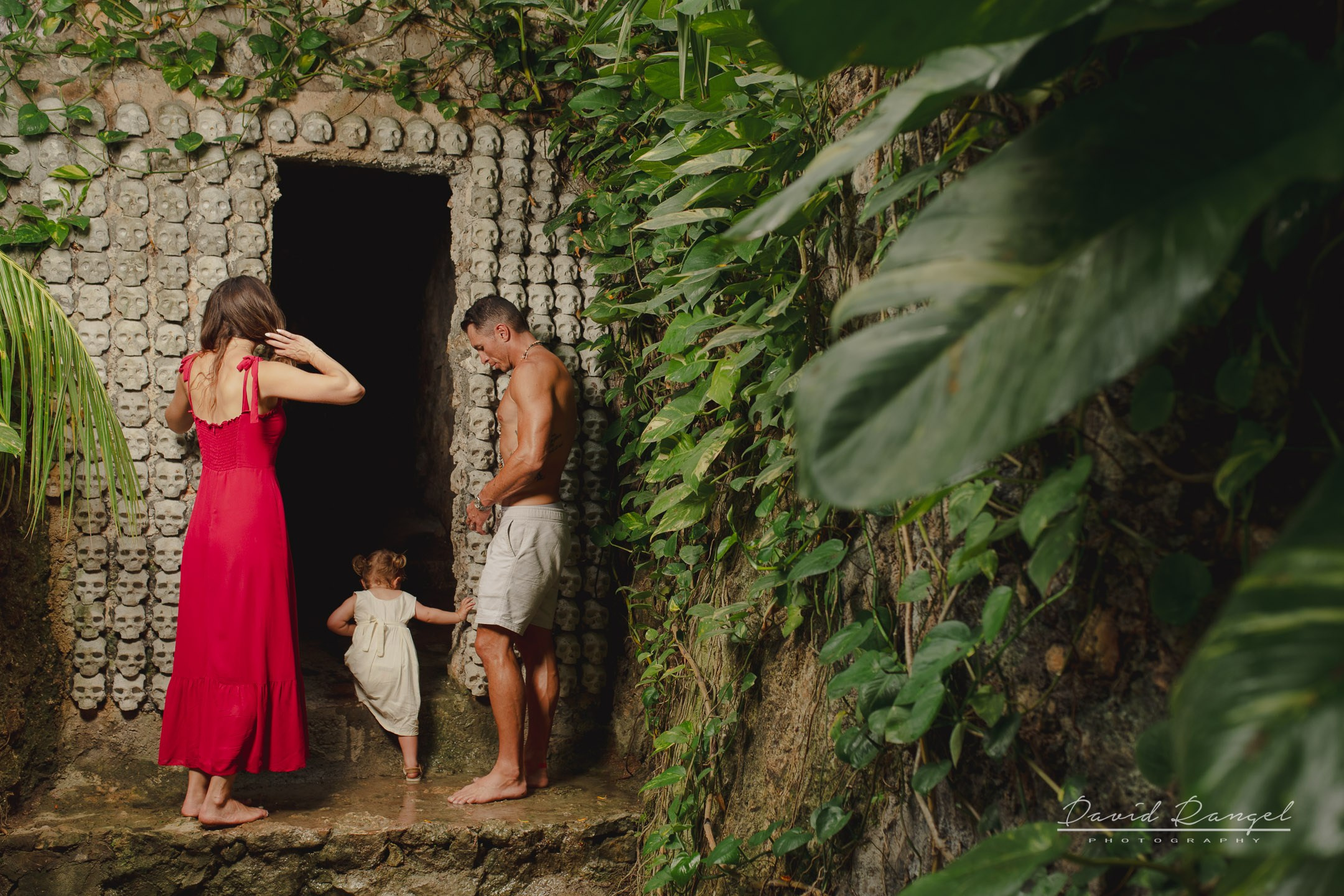 Monique and Rio on their family shoot at the iconic and unique Atik Tulum. Destination wedding photographer based in Cancun and Riviera Maya with service worldwide