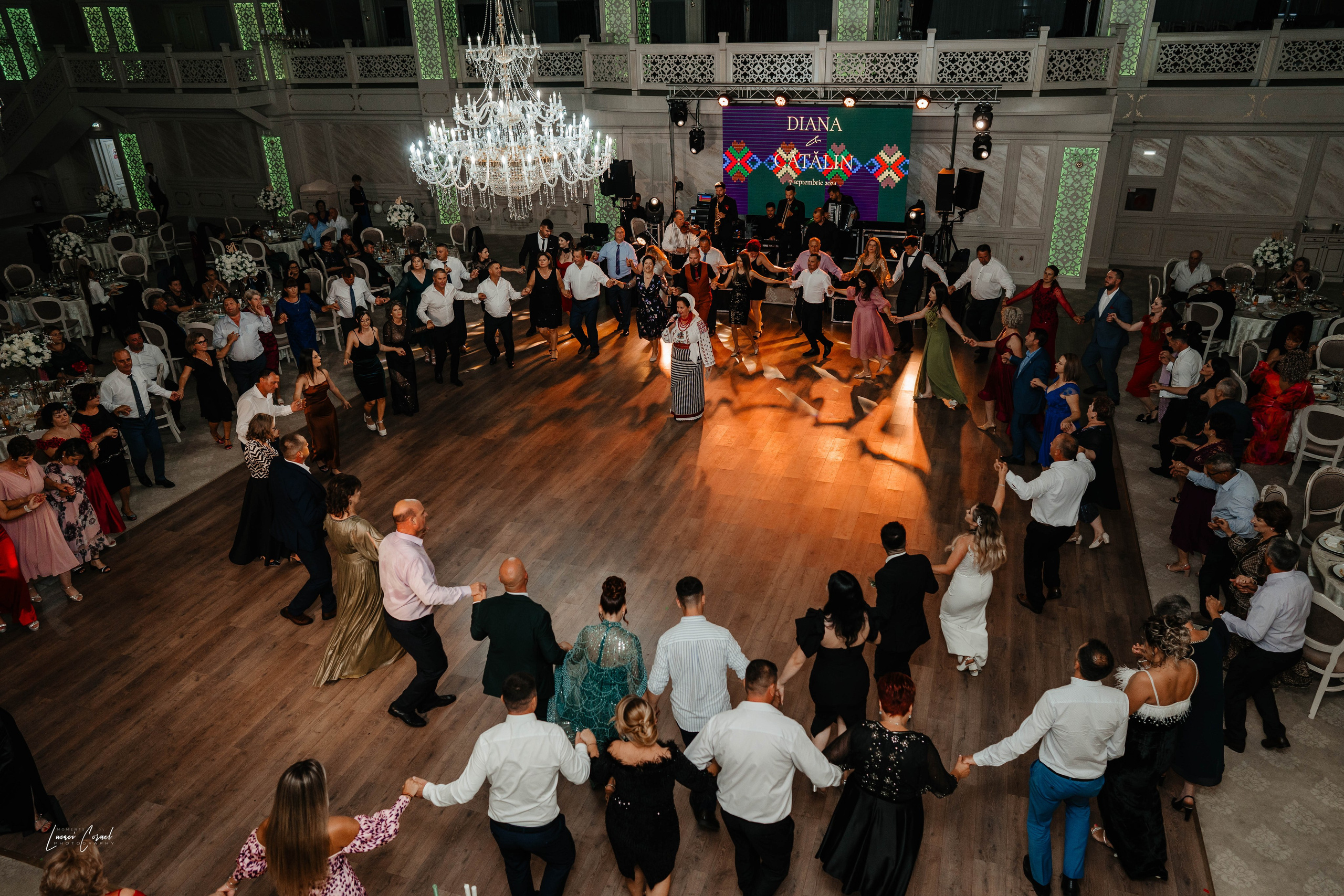 Diana & Cătălin – Nuntă clasică și rafinată. Fotograf de nuntă, corporate, botezuri, majorate și aniversări Roman, Lucaci Cornel