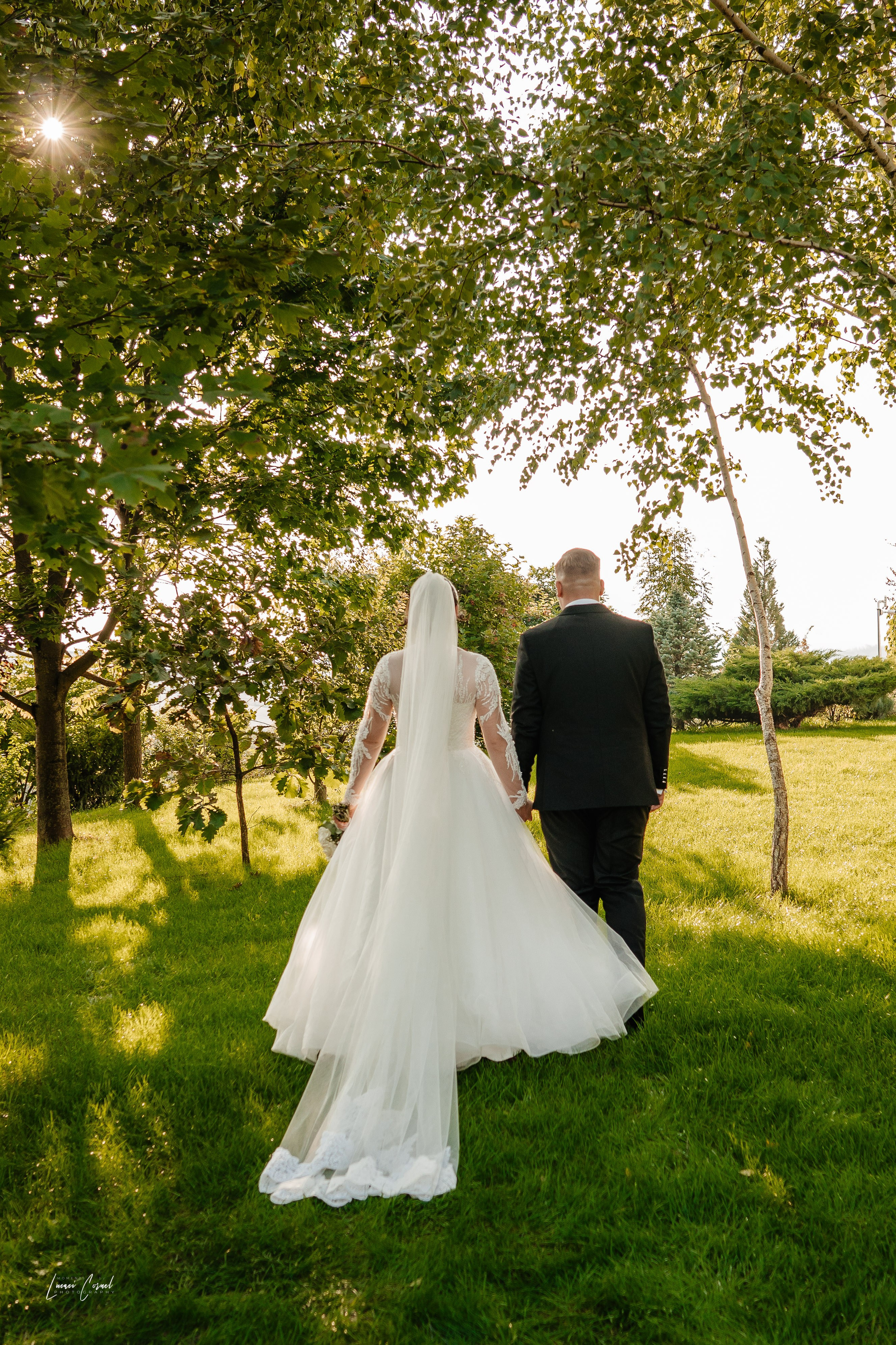 Fotograf de Nuntă Profesional — Fotografie Jurnalistică și Clasică pentru Amintiri de Neuitat. Fotograf de nuntă, corporate, botezuri, majorate și aniversări Roman, Lucaci Cornel