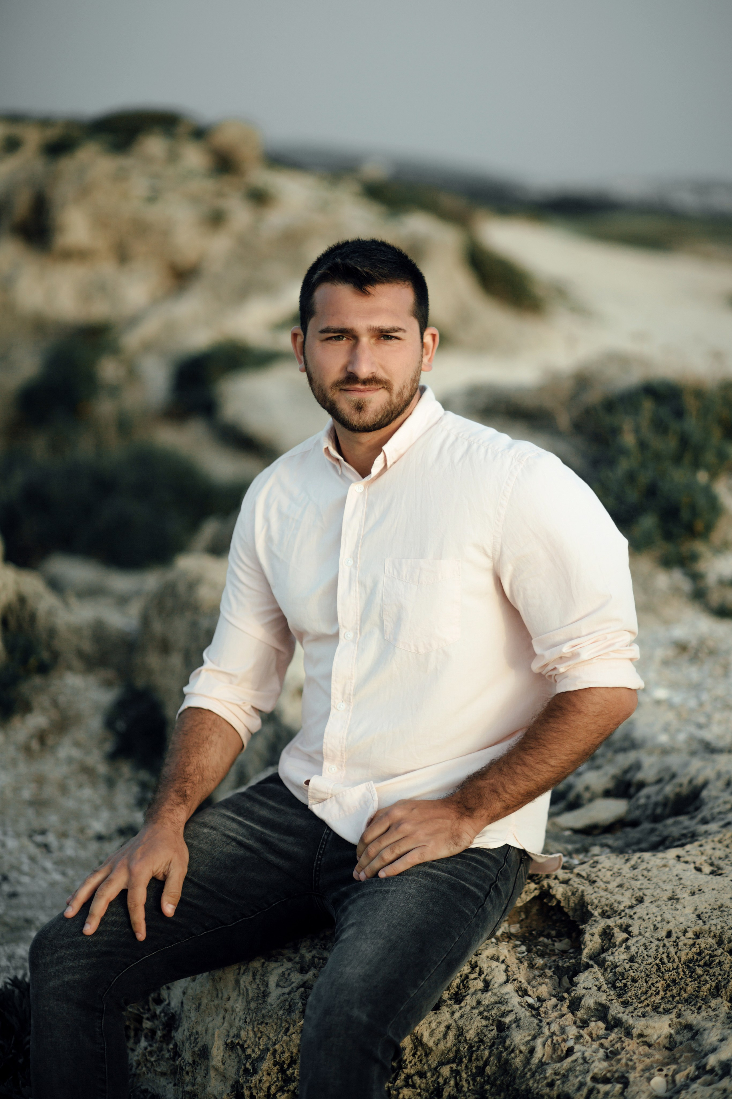 Sasha & Inna at HaBonim beach. Family photographer in Israel