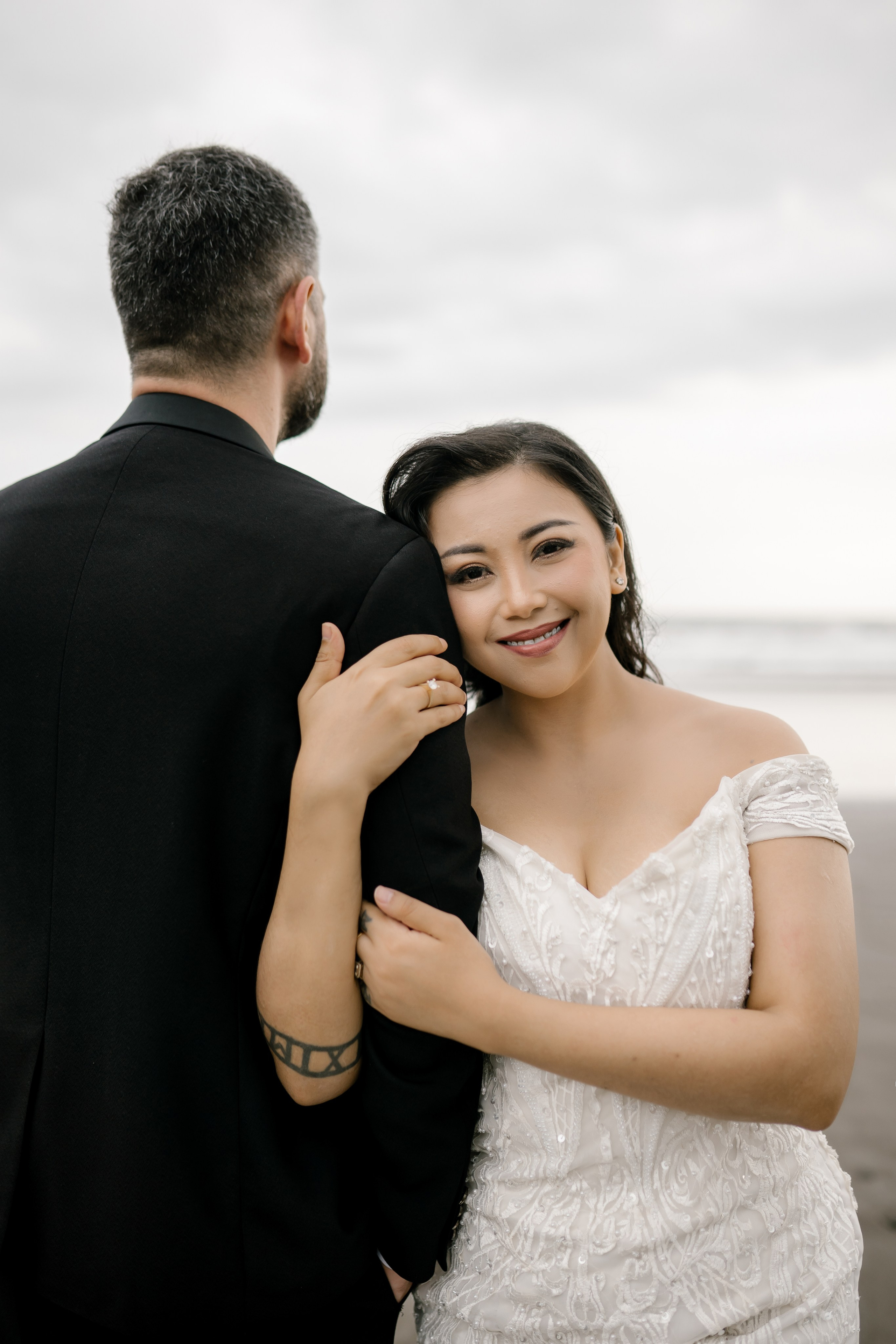 Honeymoon Photoshoot in Bali. Female Photographer in Bali