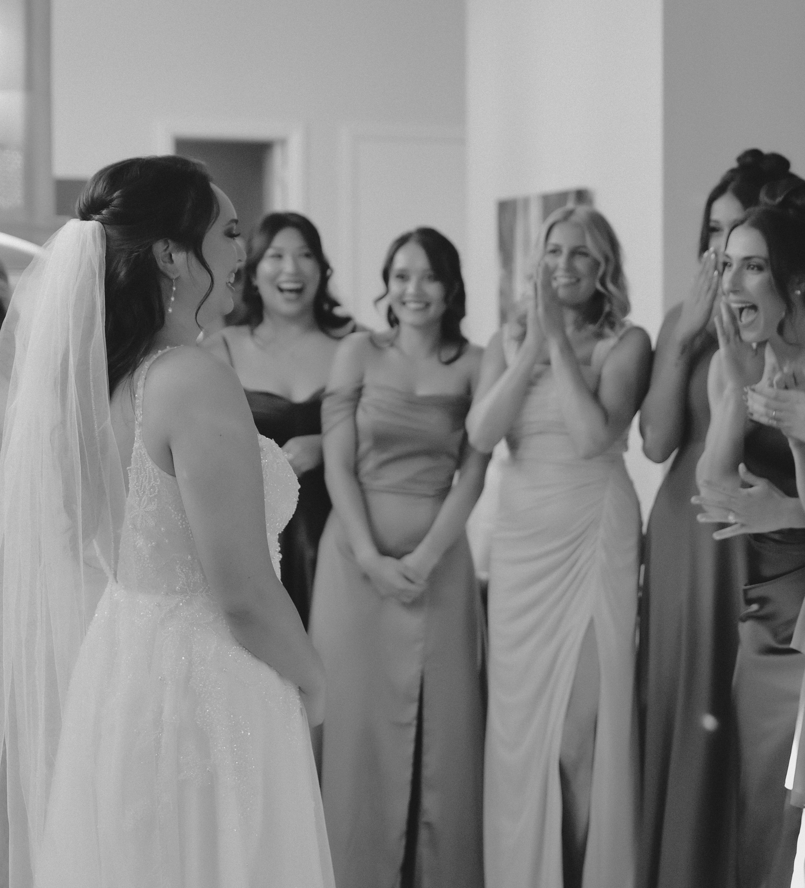 Madison&Otis. Couple photographer in Chicago