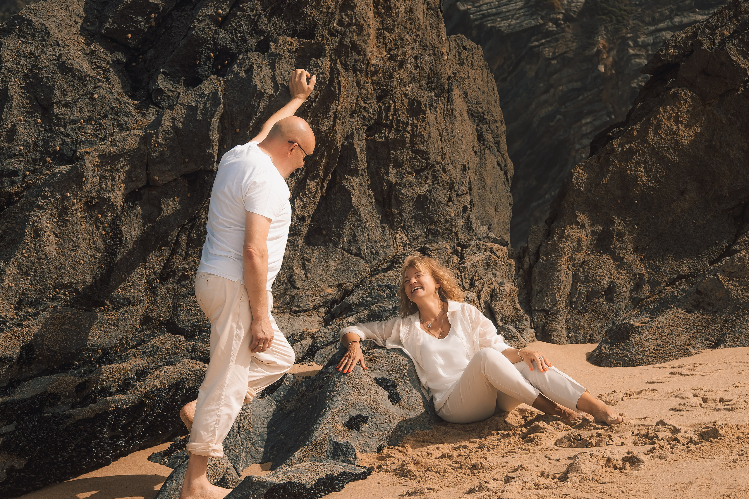 Love story  lisbon beach ocean. сімейна фотосесія лісабон океан пляж. Валерія Сичова. Сімейний та репортажний фотограф в Португаліі