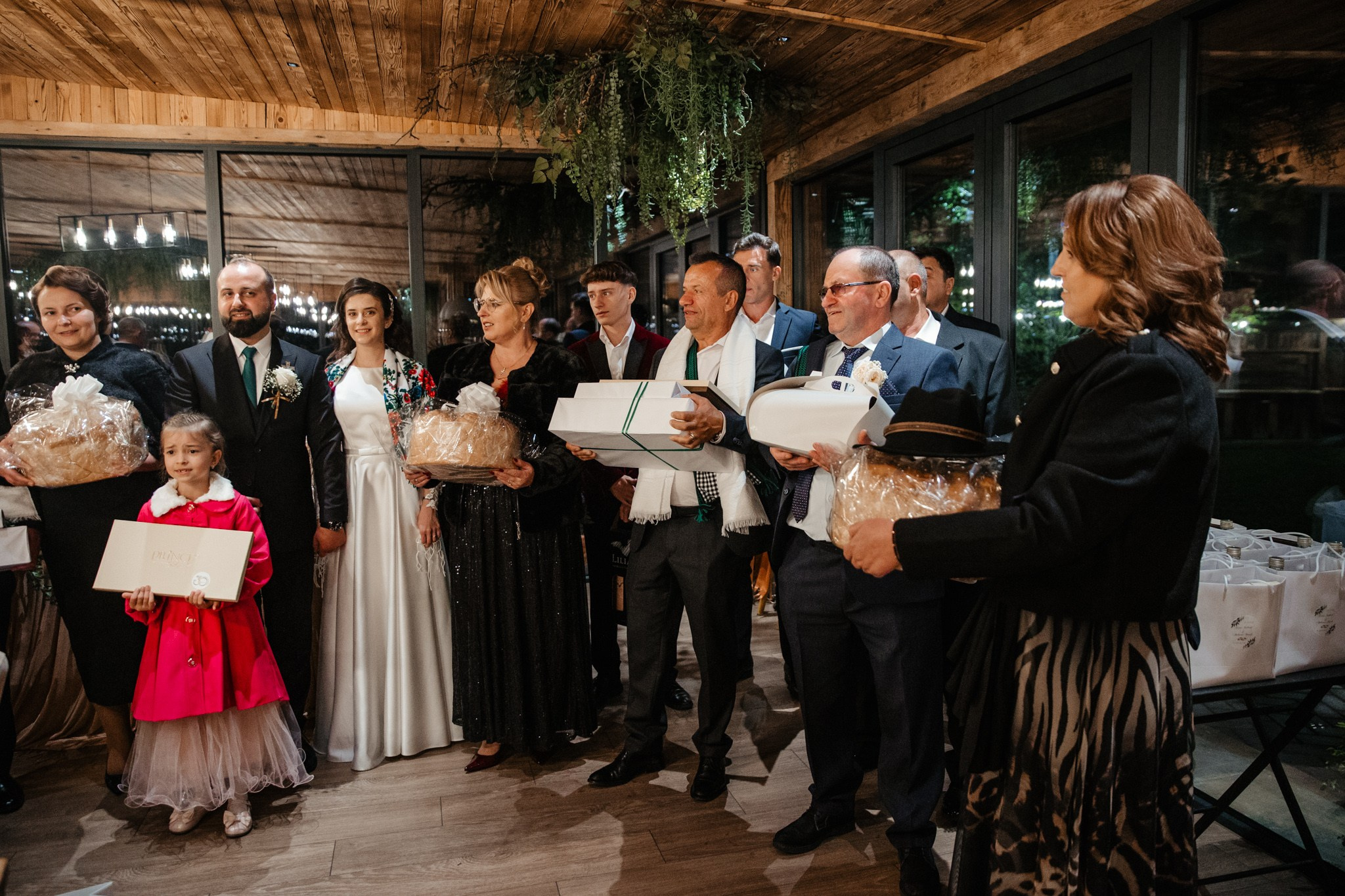 Nunta de Poveste la Sucevița: Cristi și Andreea. Servicii foto-video profesionale, pentru momente de neuitat