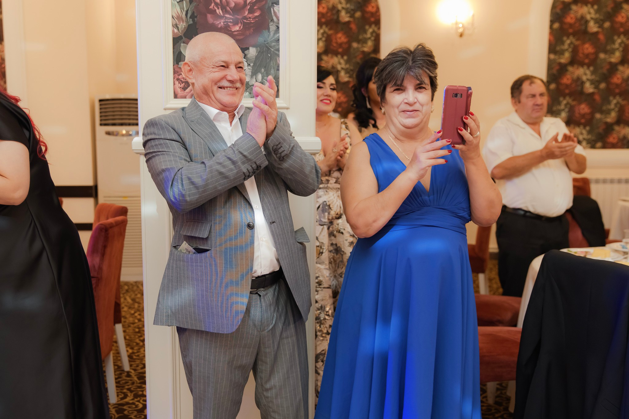 Mihai & Oana. Servicii foto-video profesionale, pentru momente de neuitat