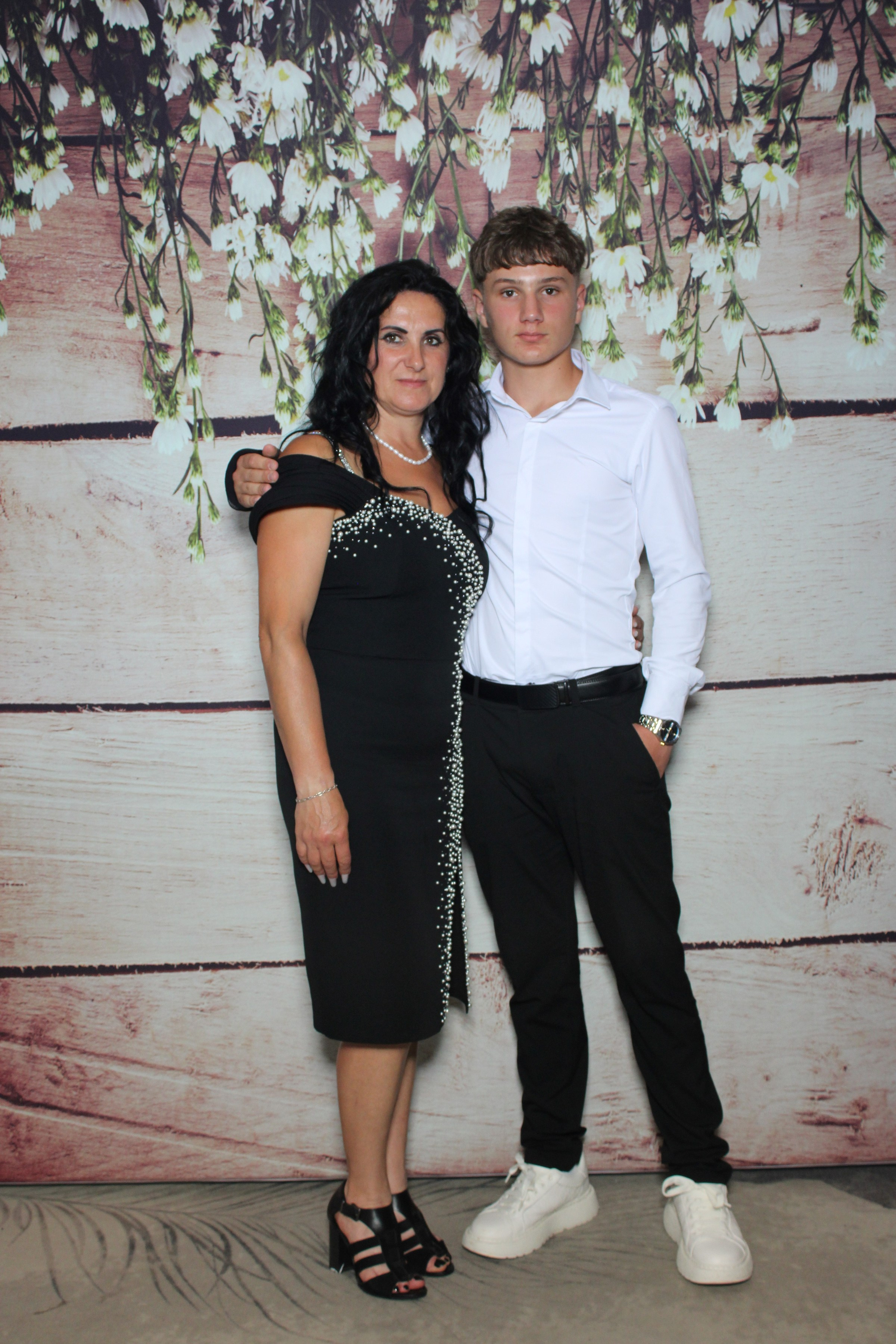 Nunta Denisa & Daniel – Zâmbete și distracție cu Oglinda Amintirilor Suceava