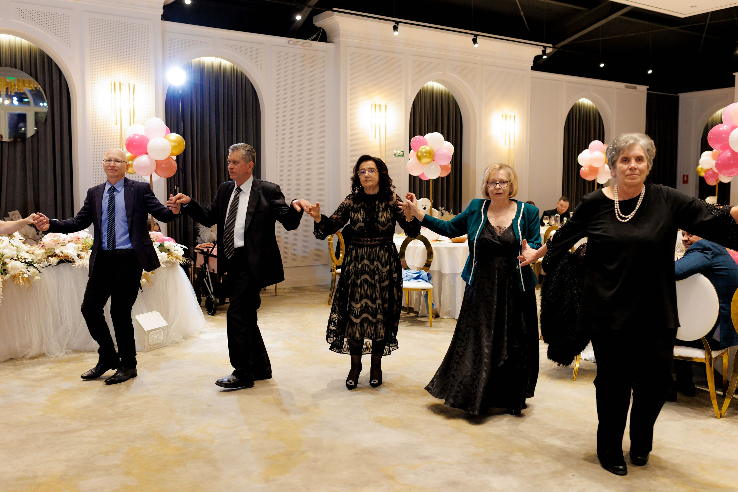 Povestea voastră, regizată de noi |Cristi Turculet Videograf Nuntă Suceava | wedding highlight. Servicii foto-video profesionale, pentru momente de neuitat