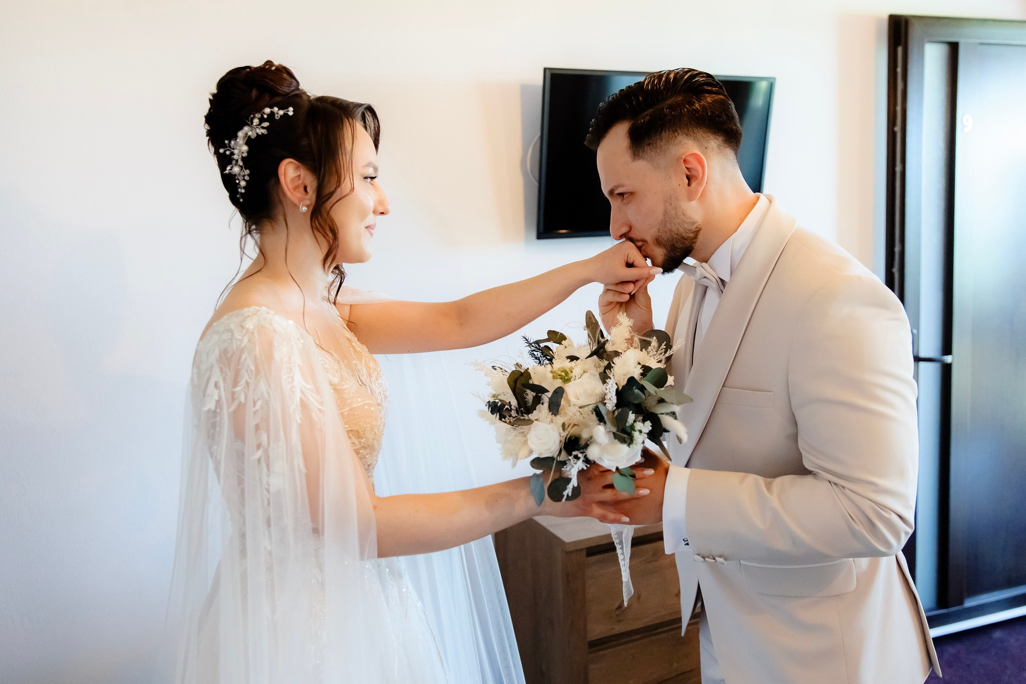 Ioana & Ionuț | Nuntă de poveste la Păstrăvăria Poiana din Mălini județul Suceava. Servicii foto-video profesionale, pentru momente de neuitat