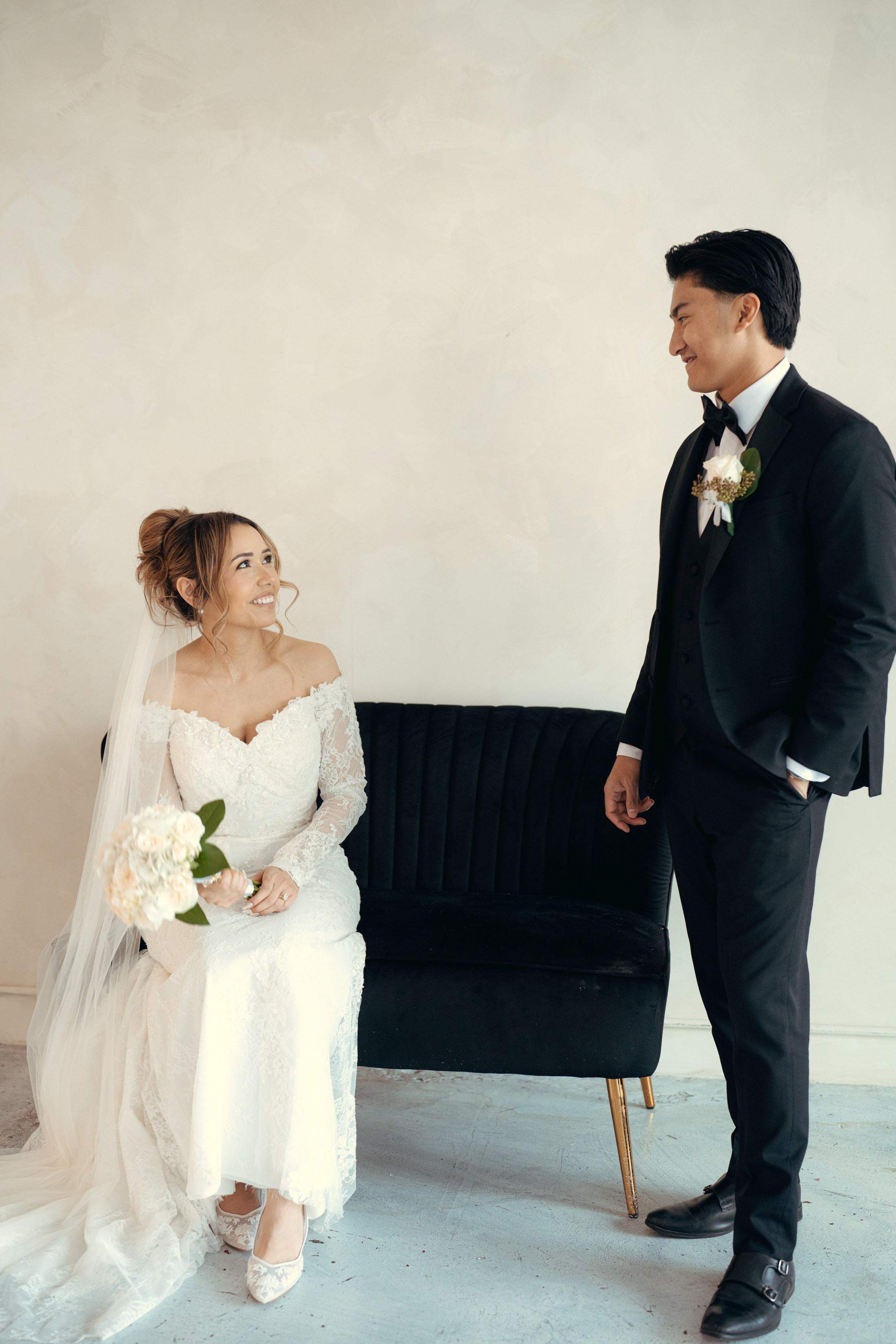 A&R. Wedding & elopement photographer Viktoriya Kravtsov. Las Vegas