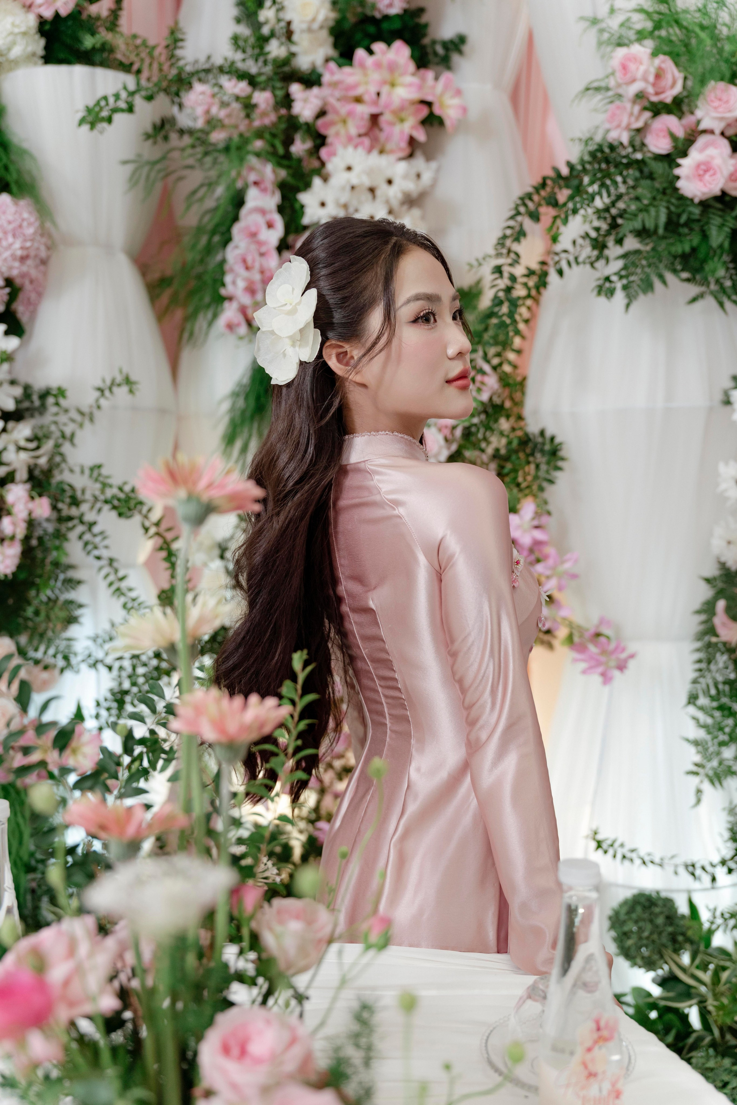 LINH & HUYEN. WEDDING PHOTOGRAPHER IN VIETNAM