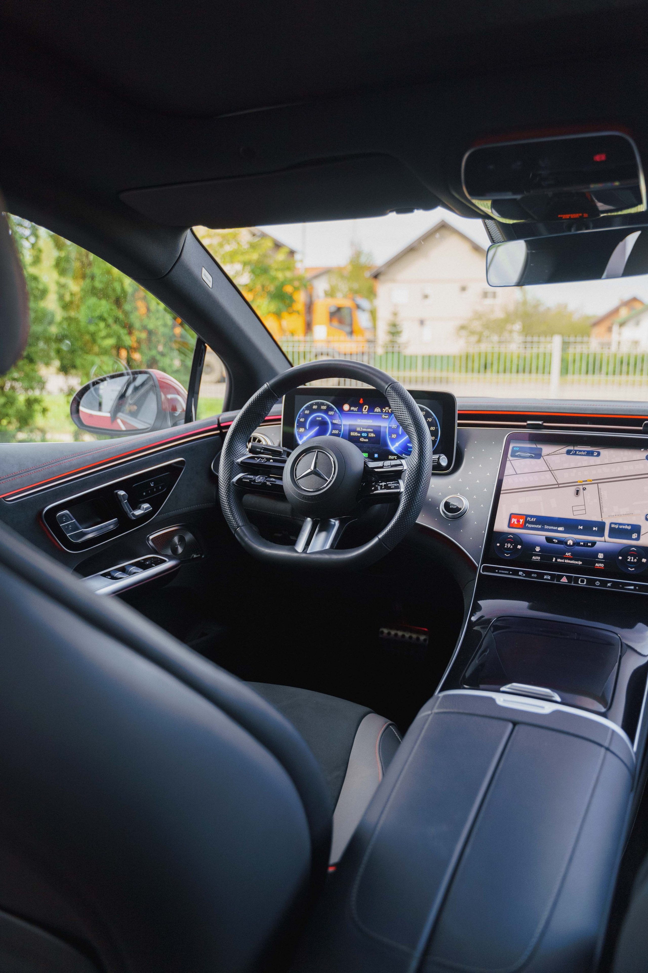 Auto kuca Mikom EV event. Жуков Студио