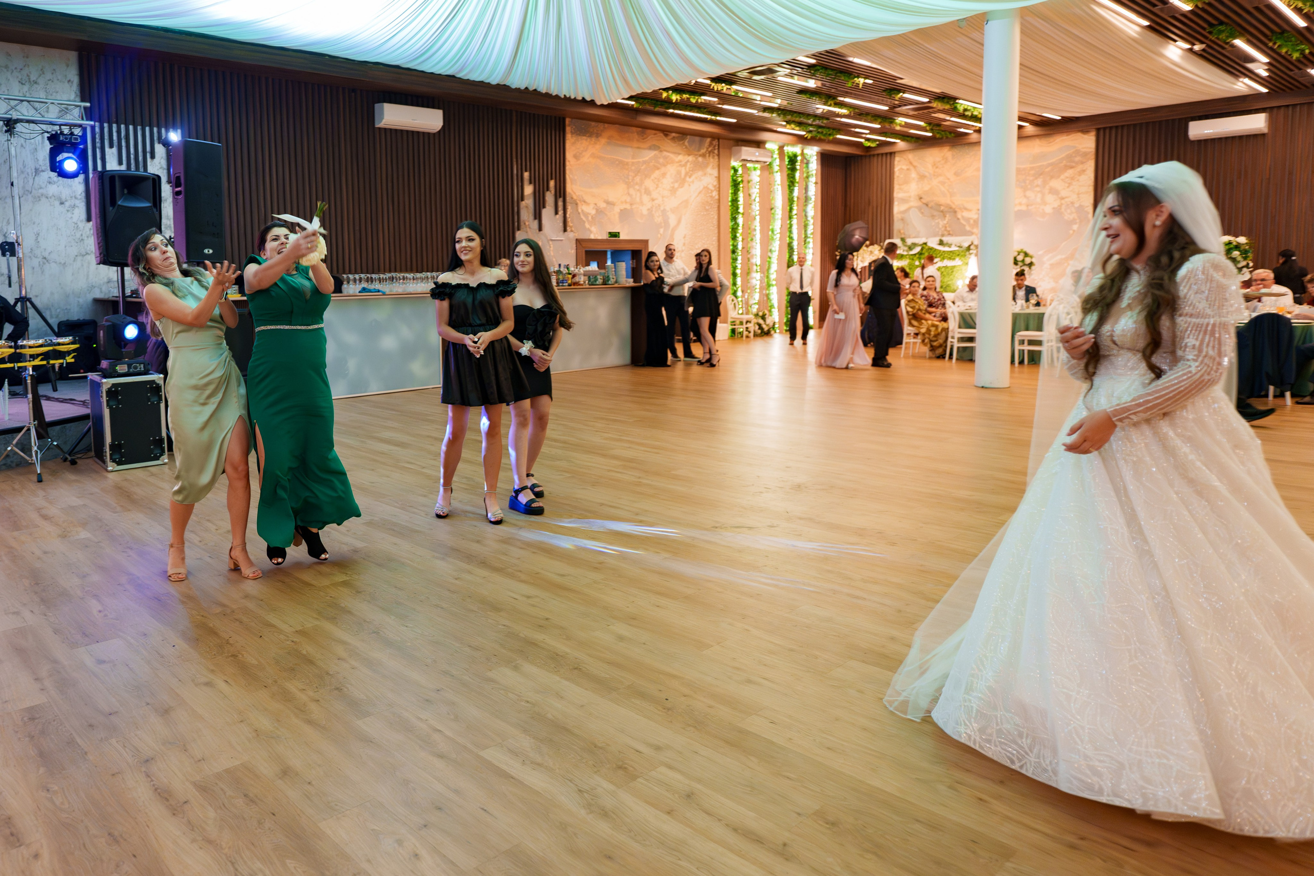 Cosmin & Gabriela. B|P Weddings - Fotograf & Videograf - București||0730017811