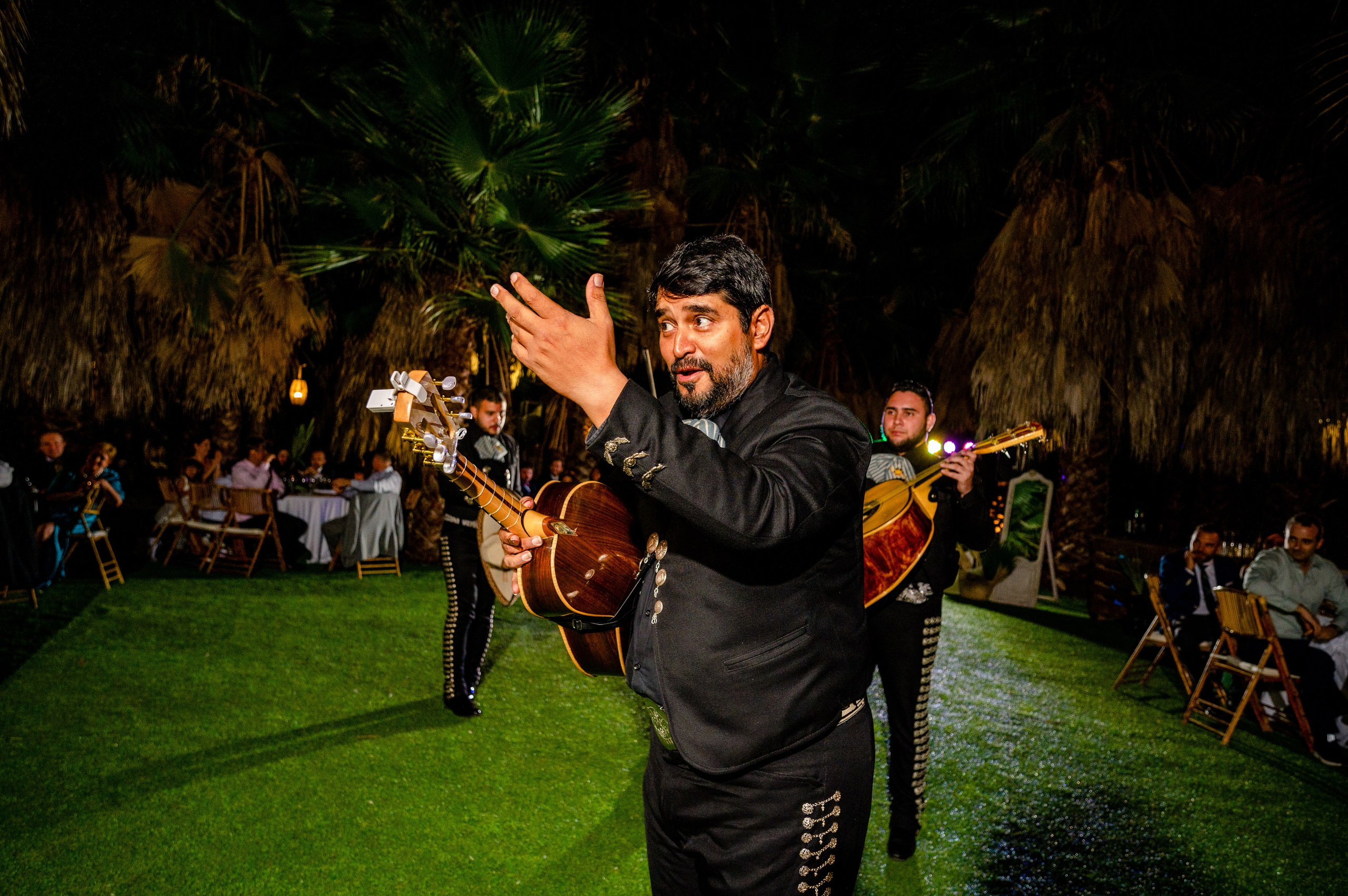 BYZO MEDIA. PETRU BYZO - family and children photographer in ROMANIA