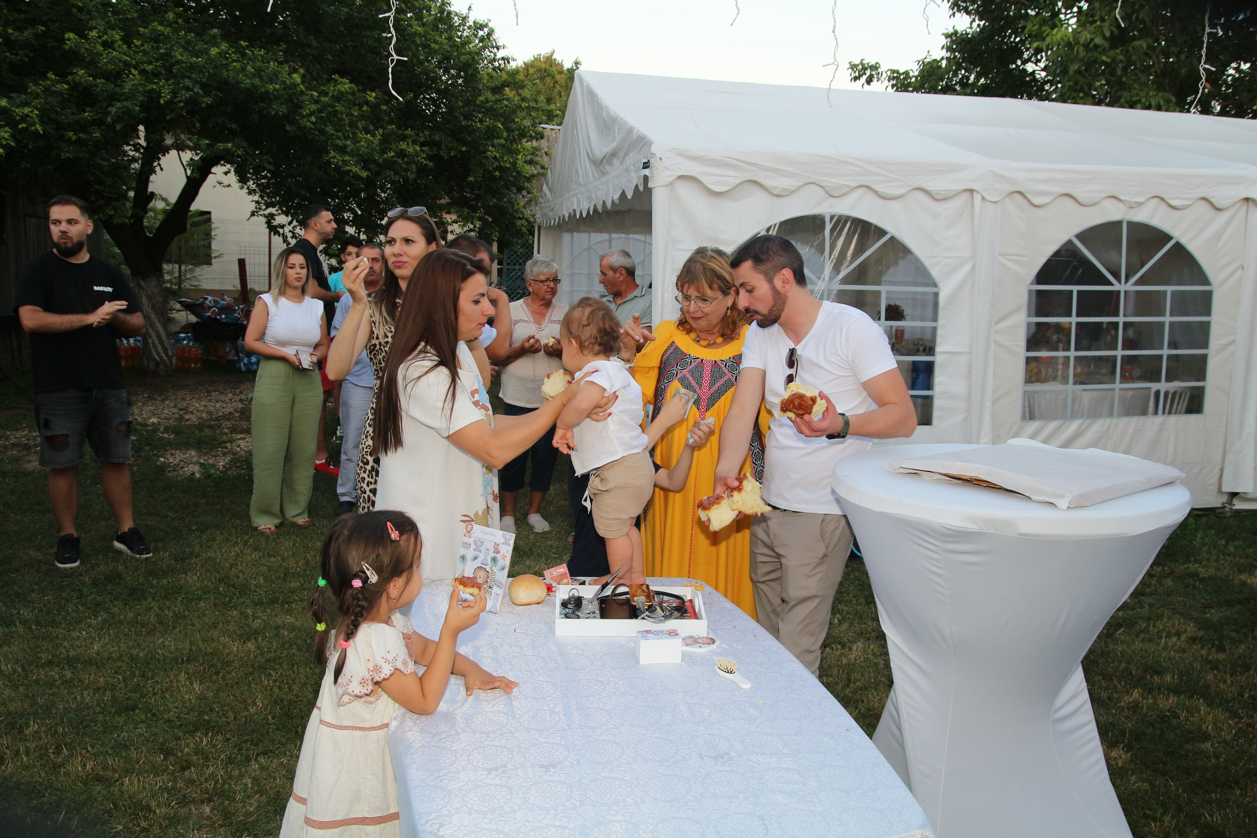 BYZO MEDIA. PETRU BYZO - family and children photographer in ROMANIA