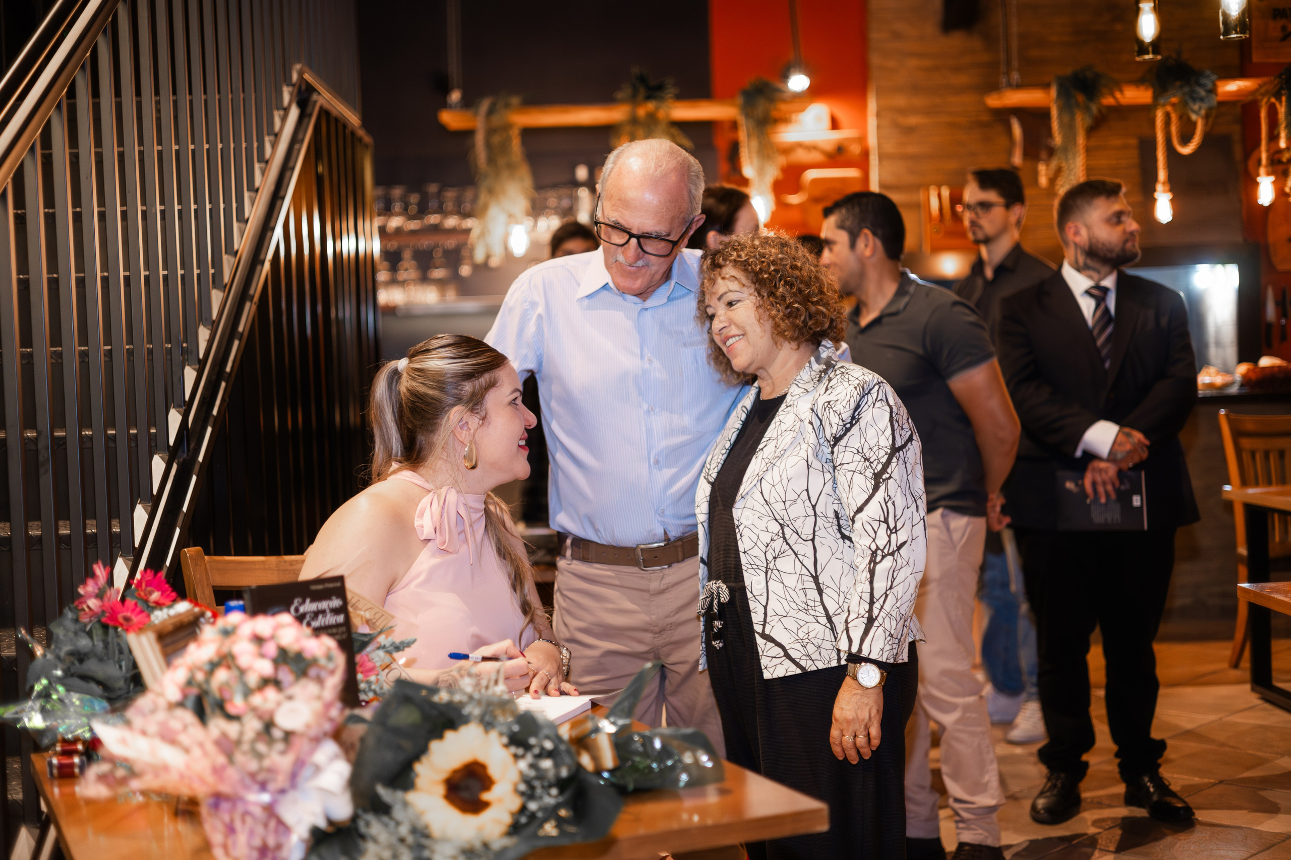 Lançamento de Livro Vivi Princival