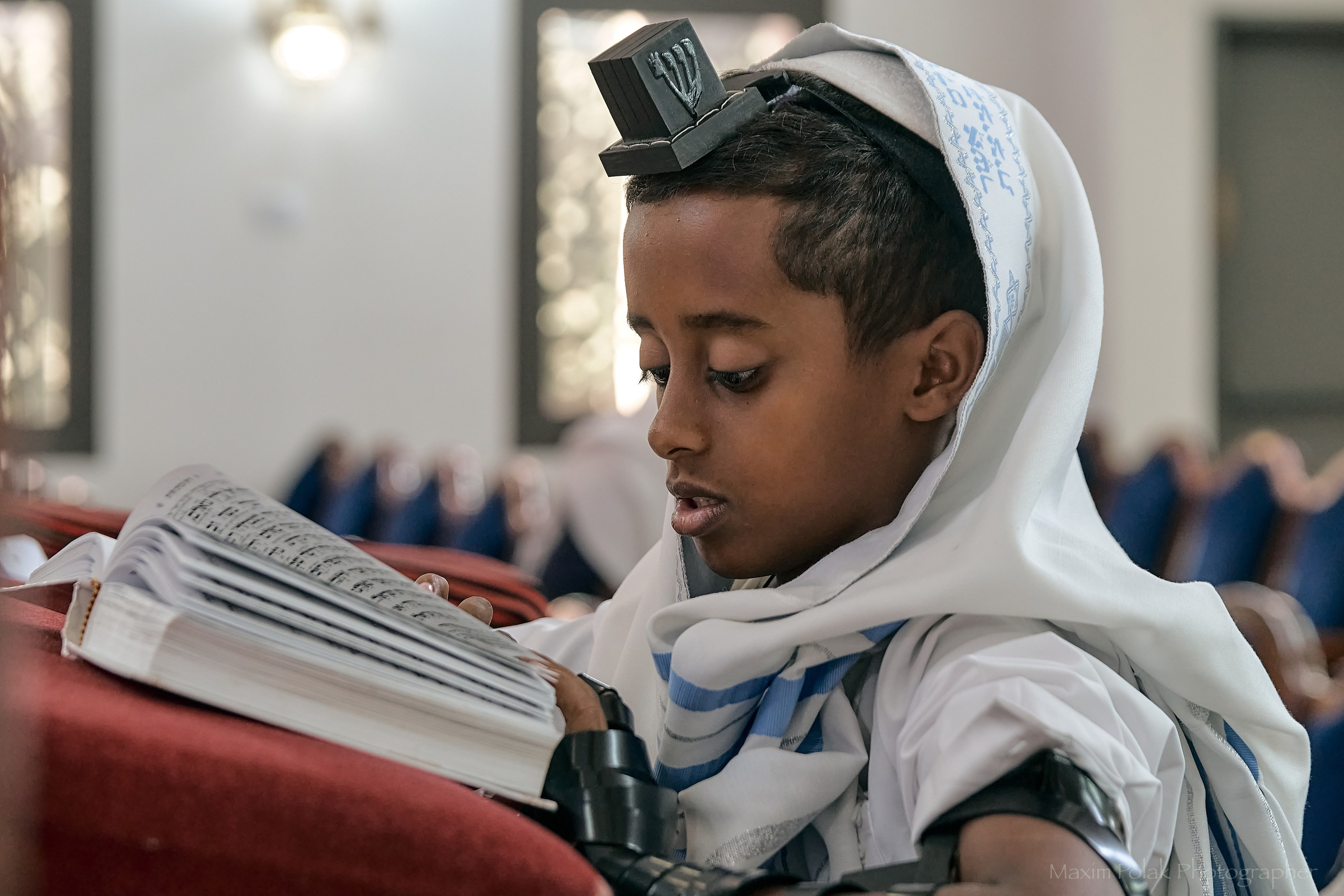 E S T E R. Middle East Photo Agency — Photography & Event Magnets — סוכנות צילום והדפסת מגנטים לאירועים