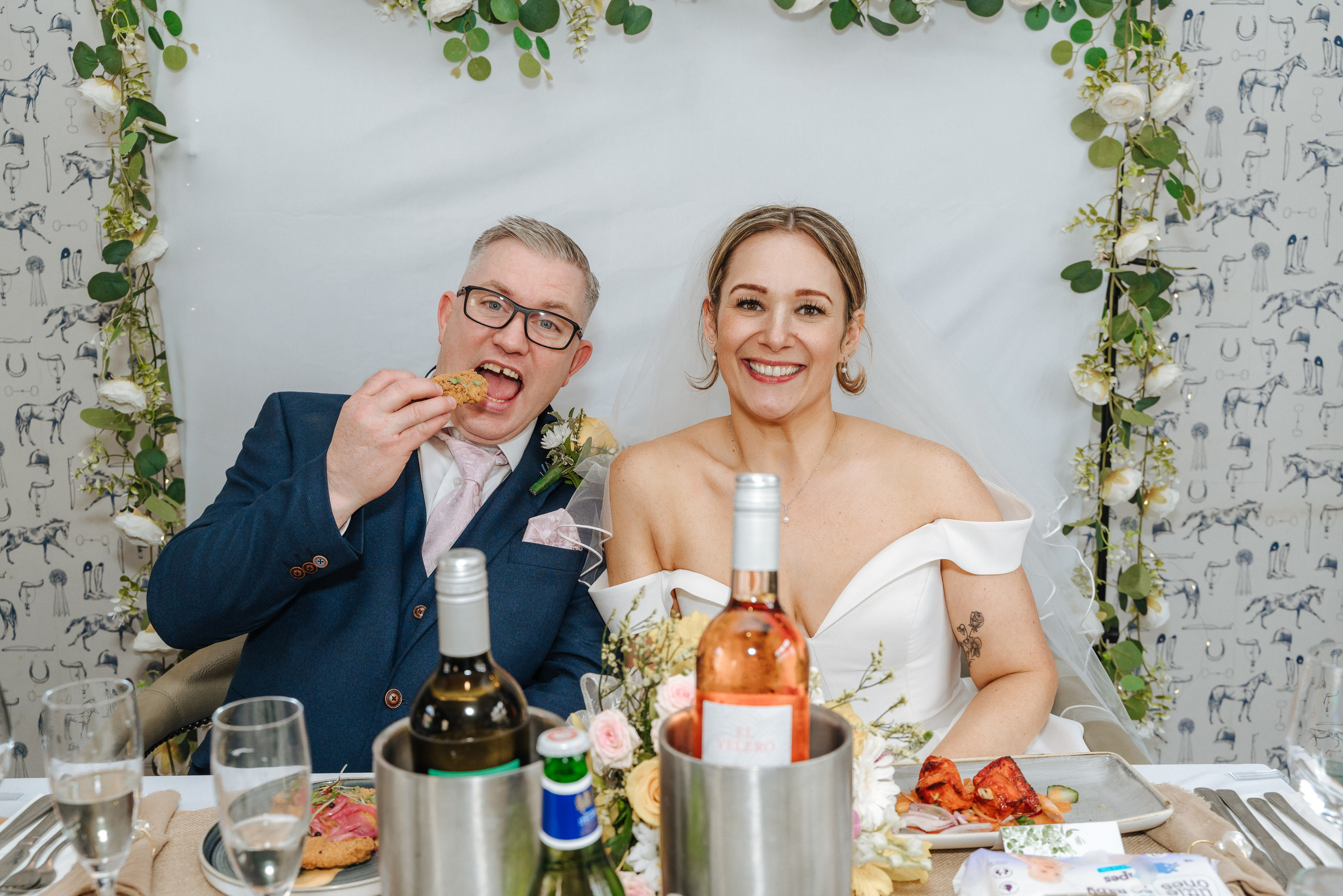 Luke and Nicola’s wedding at Danson House. Photographer in England Ekaterina Romanova