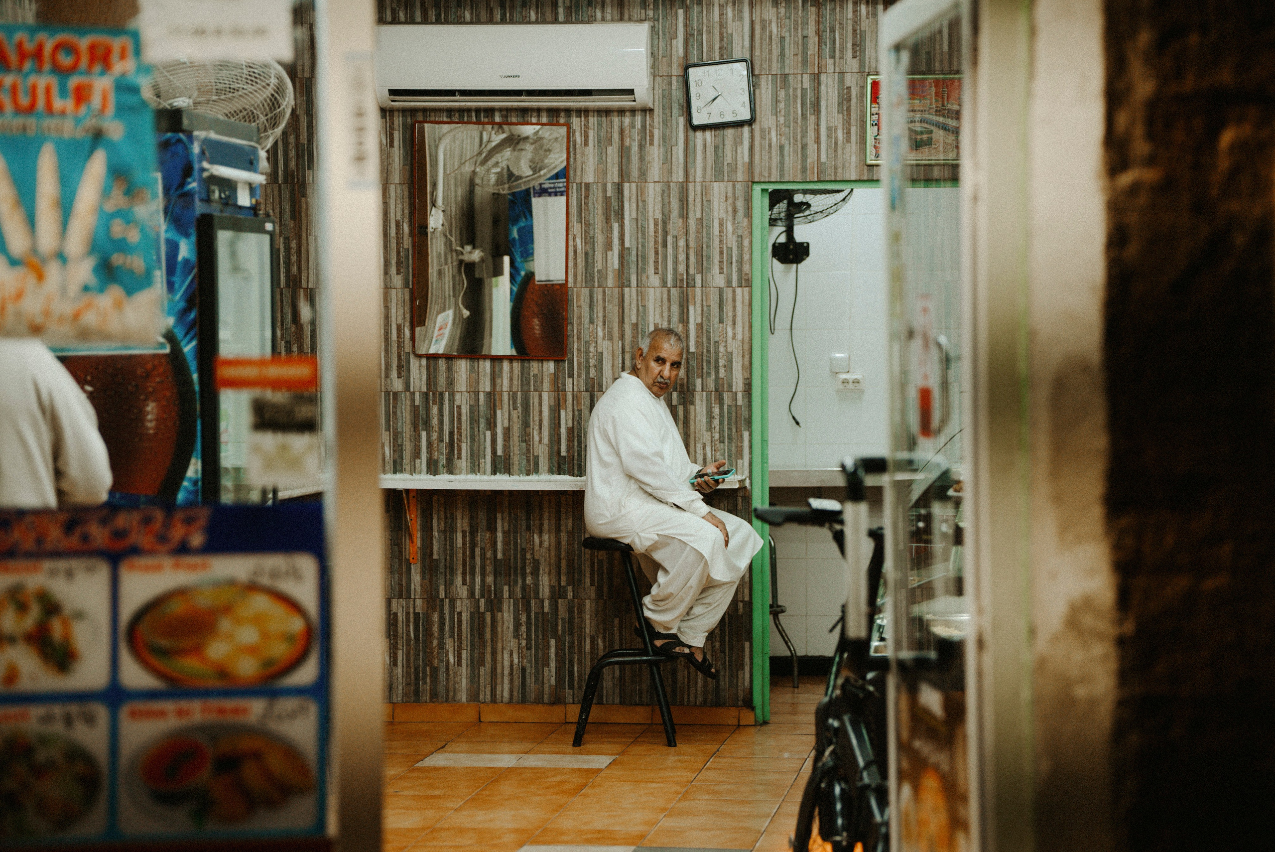 ЕВРОТУР. Стрит-фотография, полная абсурда, идиотизма и красоты