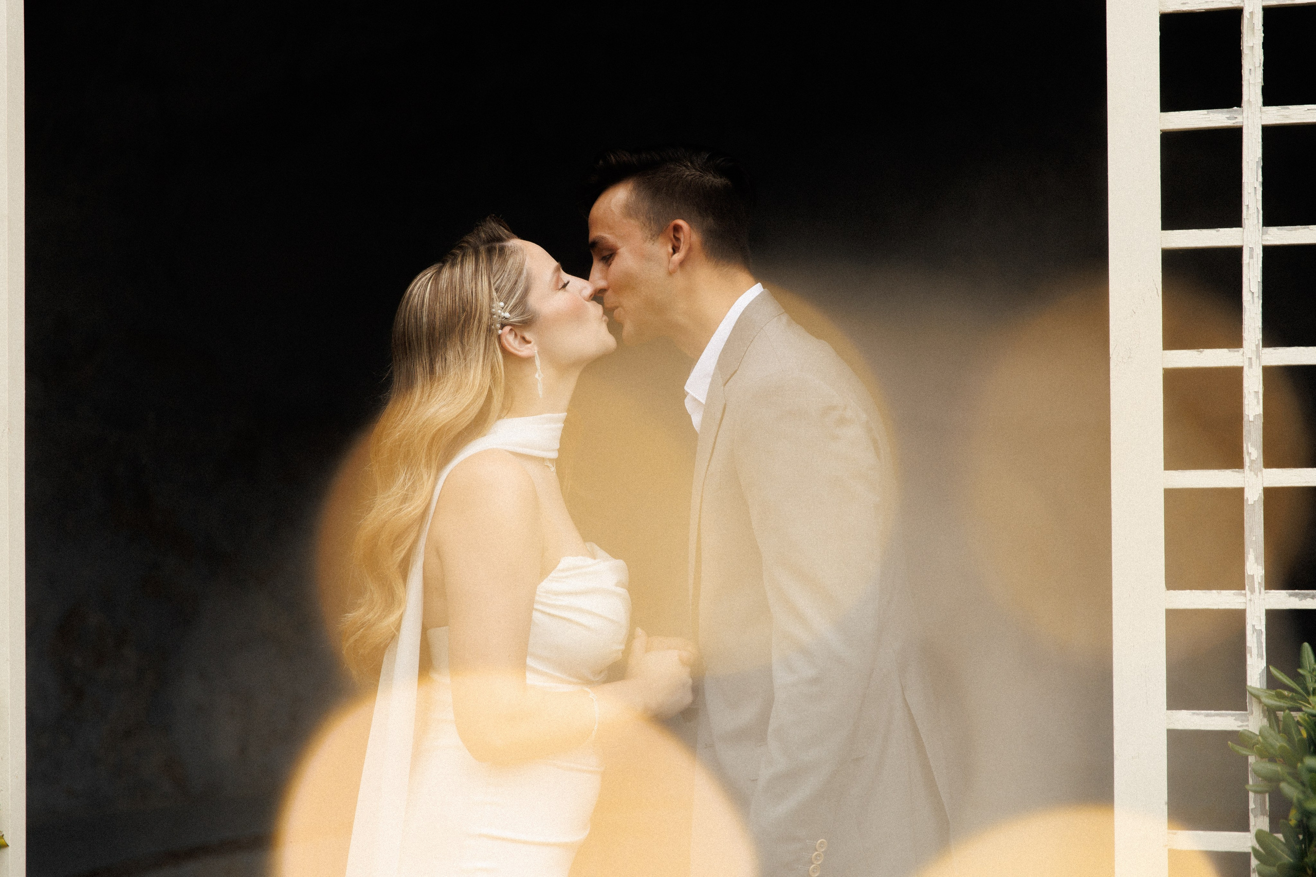 Kylie & Andrew. Villa Blanca. Paola wedding photographer / videographer in Barcelona